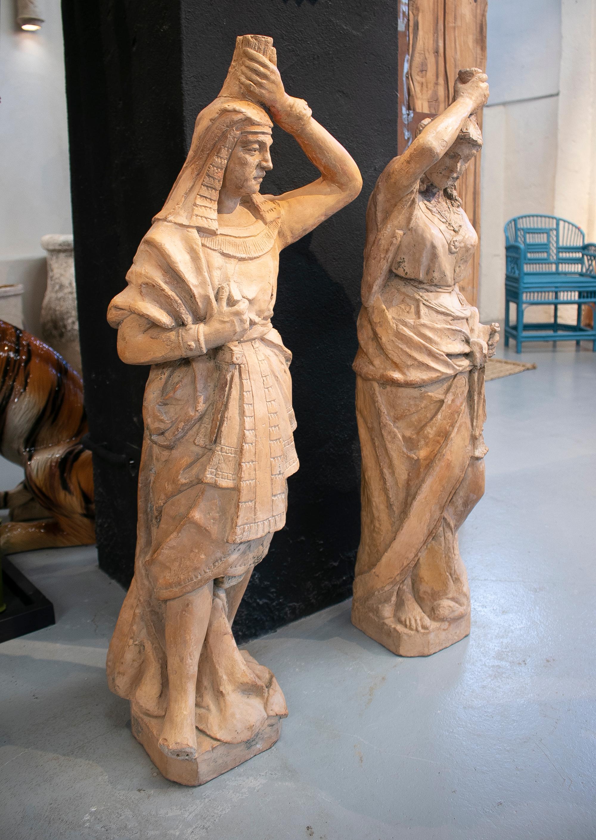 Pair of 19th Century French Terracotta Egyptian Couple Torcheres Standing Lamps In Good Condition For Sale In Marbella, ES
