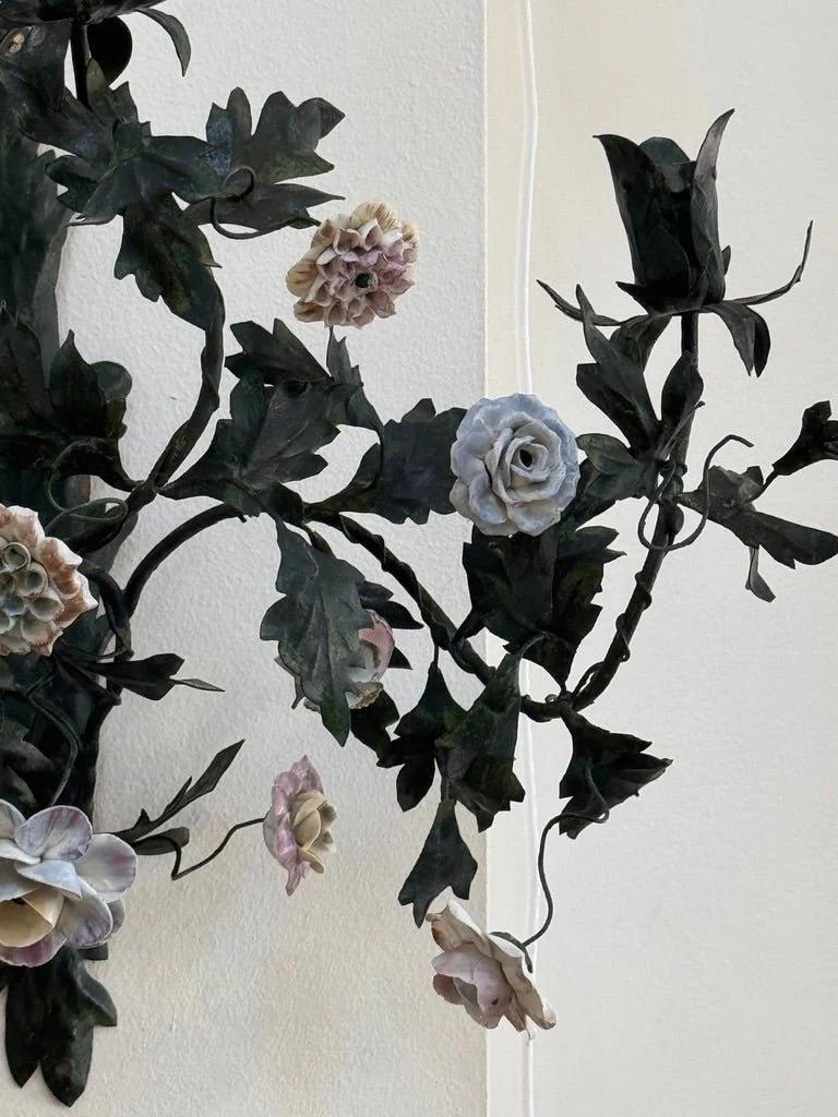 Pair of 19th Century French tole sconces siglo XIX en venta