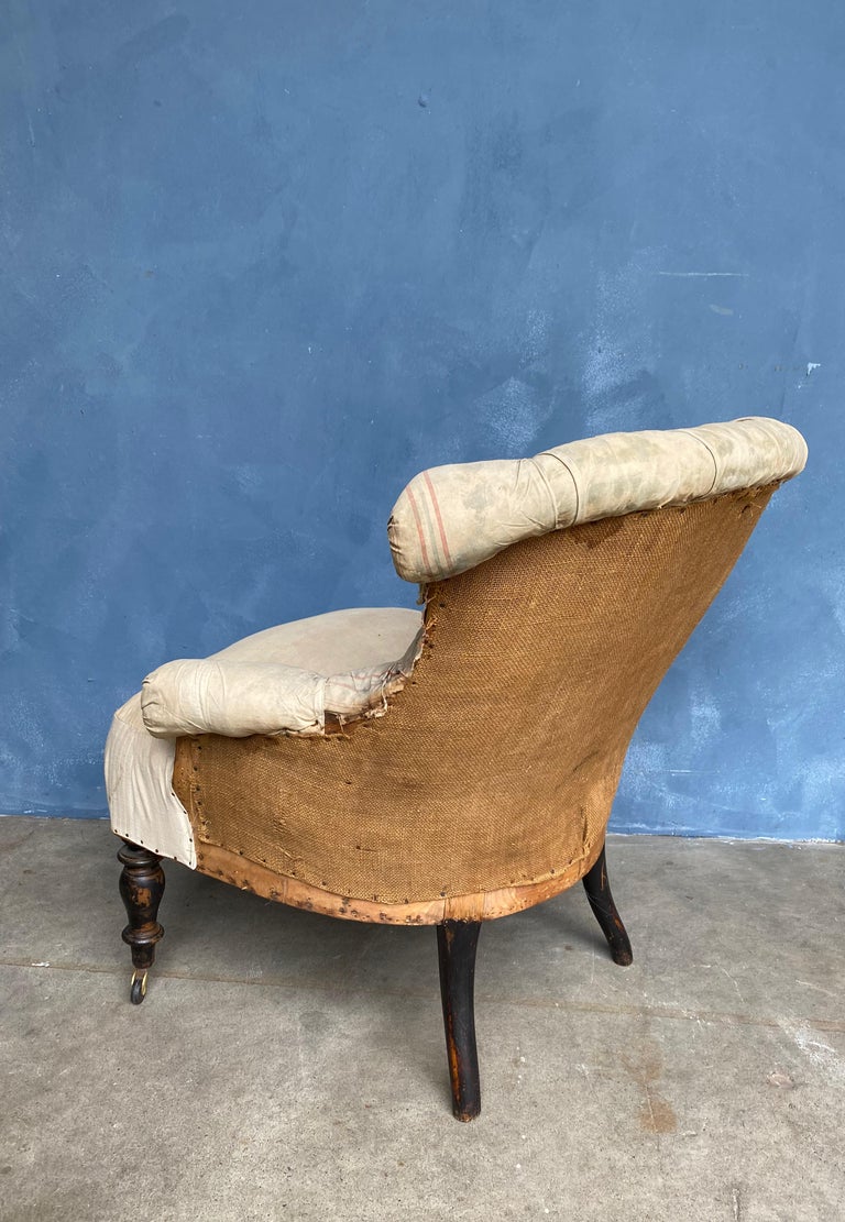 Pair of 19th Century French Tufted Armchairs in Muslin For Sale 3