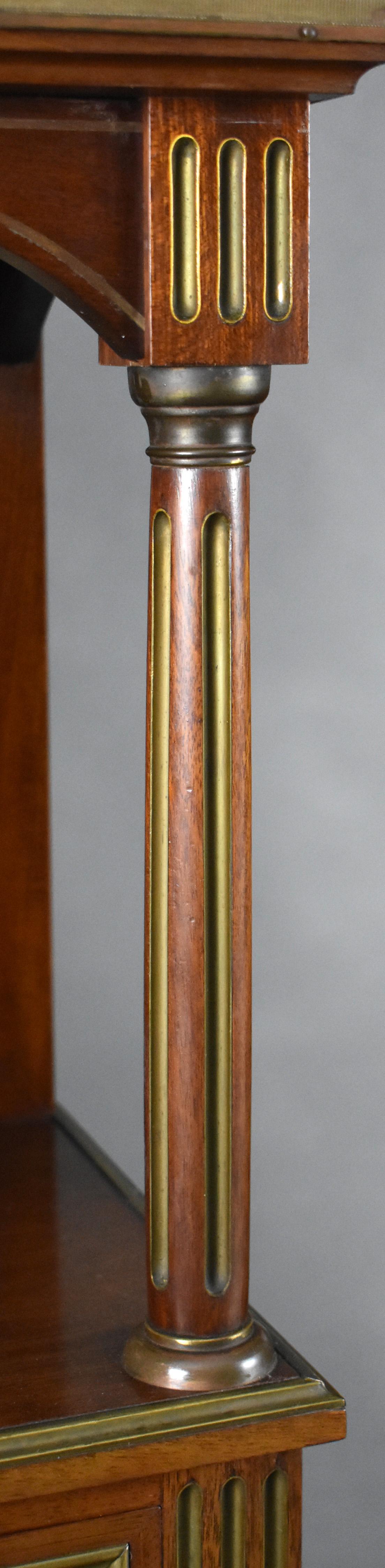 Coppia di scrivanie con piano a cilindro in Vernis Martin francese del XIX secolo in vendita 11