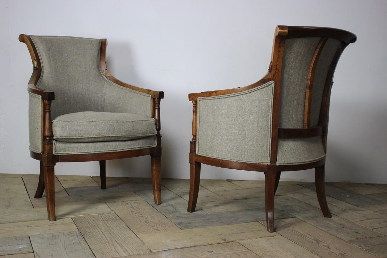 Pair of 19th Century French Walnut Bergeres 1