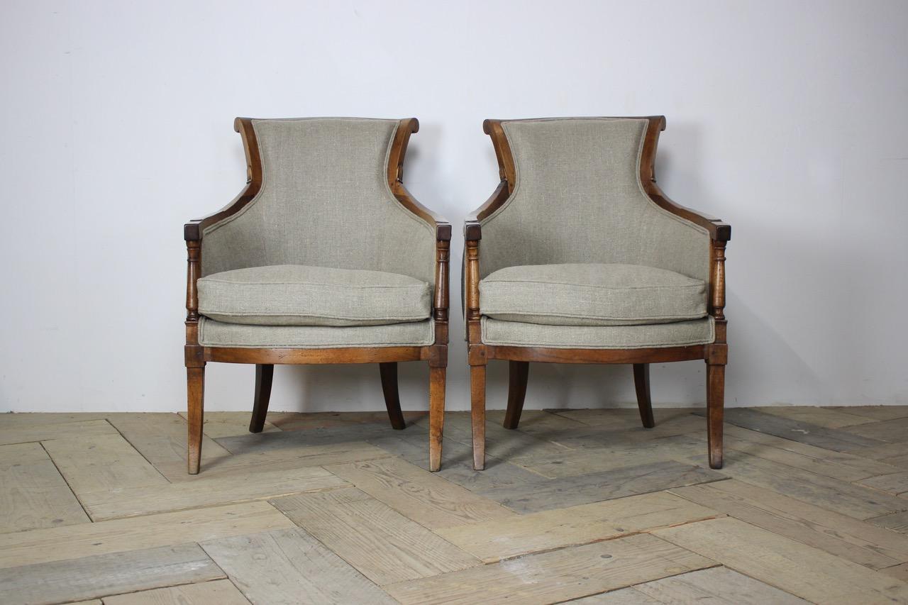 Pair of 19th Century French Walnut Bergeres 4