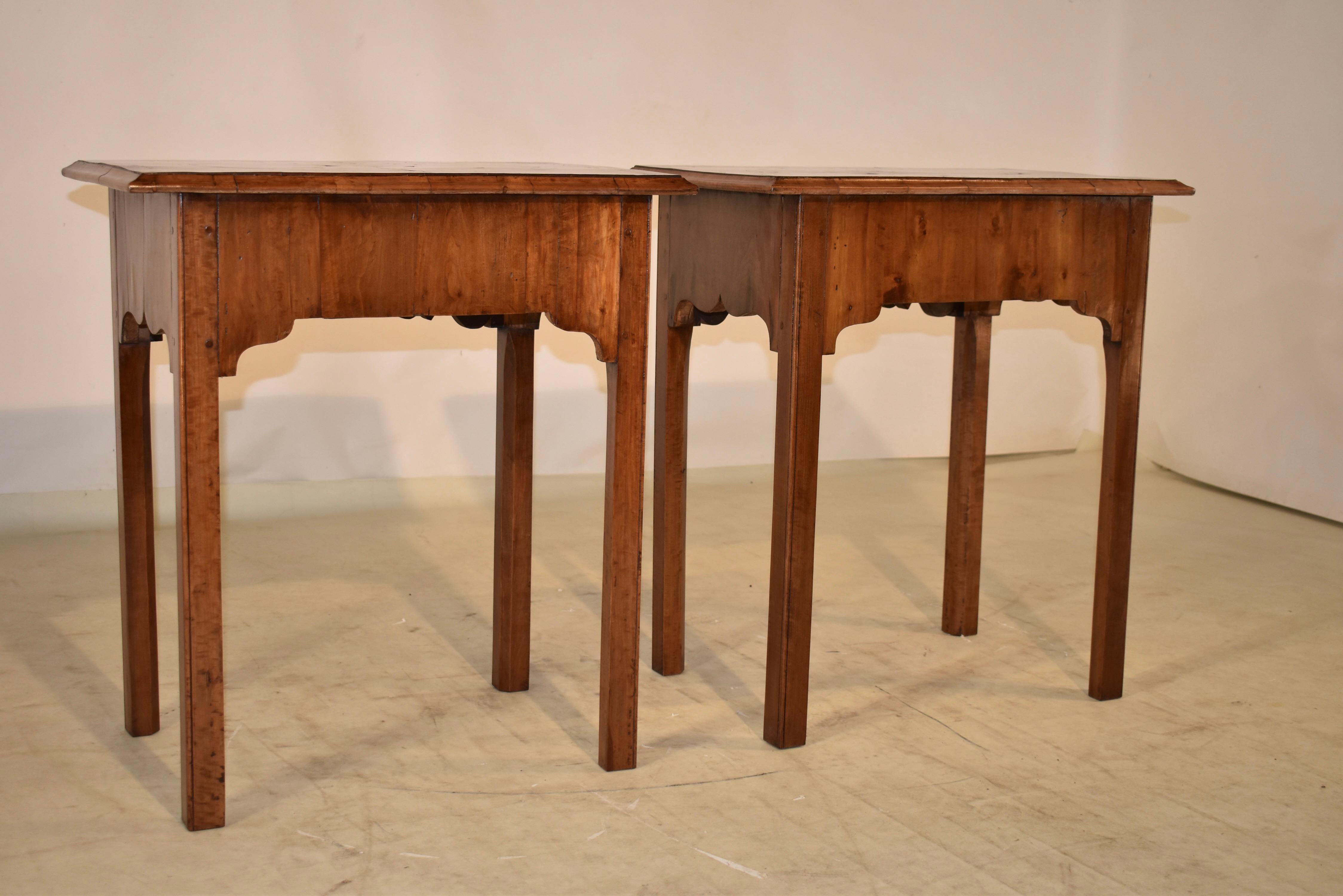 Pair of 19th Century French Walnut Side Tables For Sale 5