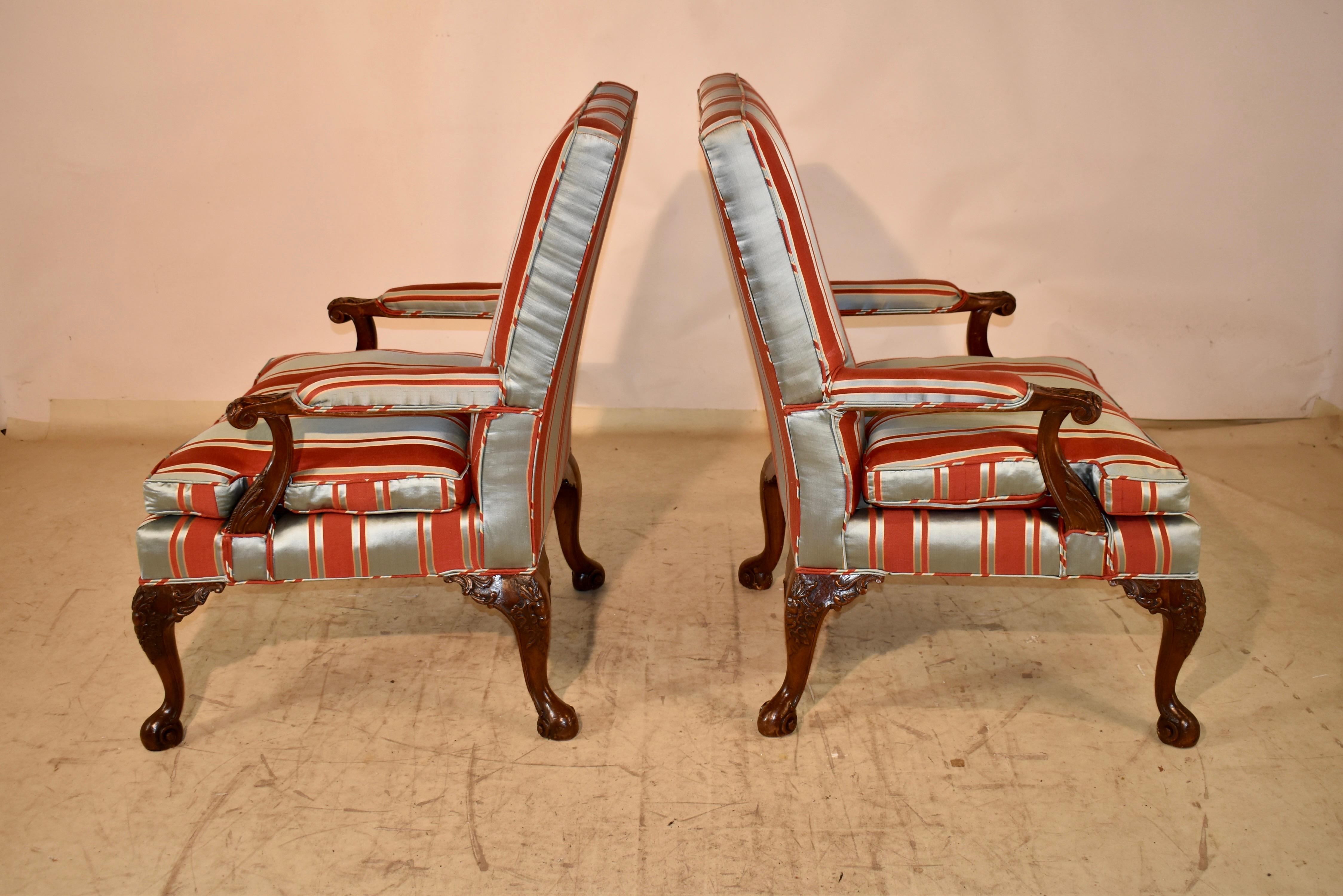 Pareja de sillas Gainsborough del siglo XIX en venta 5