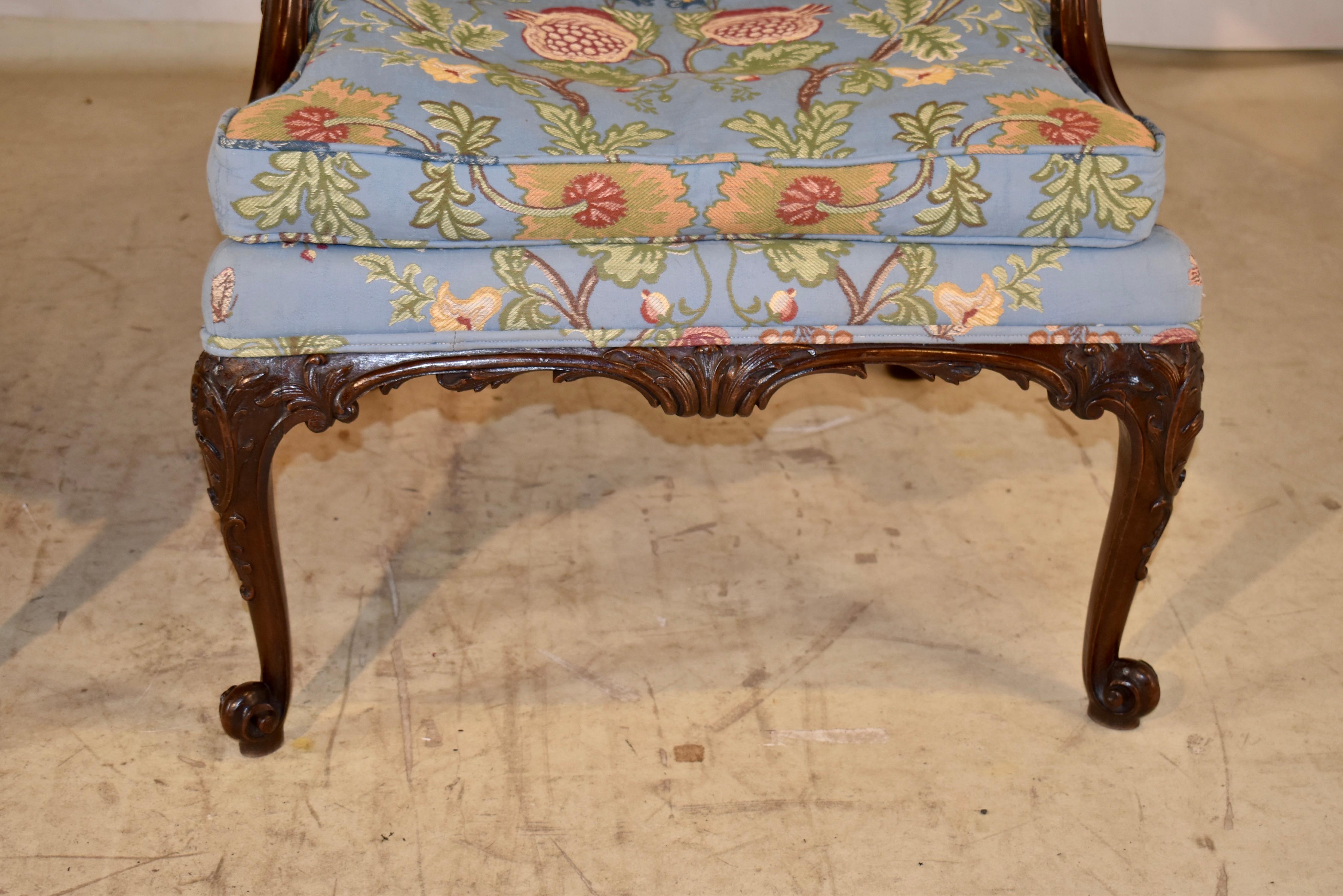 Pareja de sillas Gainsborough del siglo XIX Inglés en venta