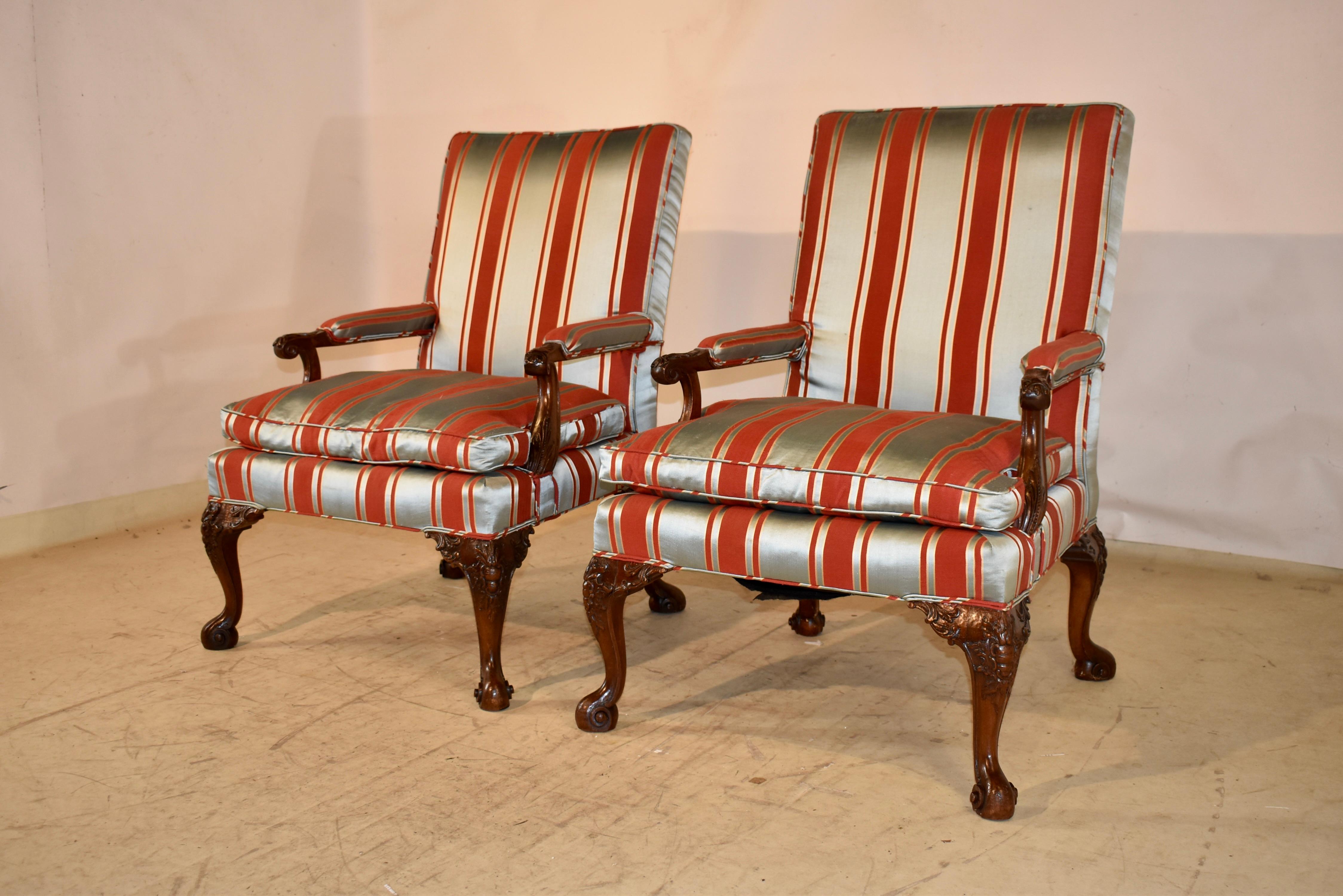 Pareja de sillas Gainsborough del siglo XIX en venta 1