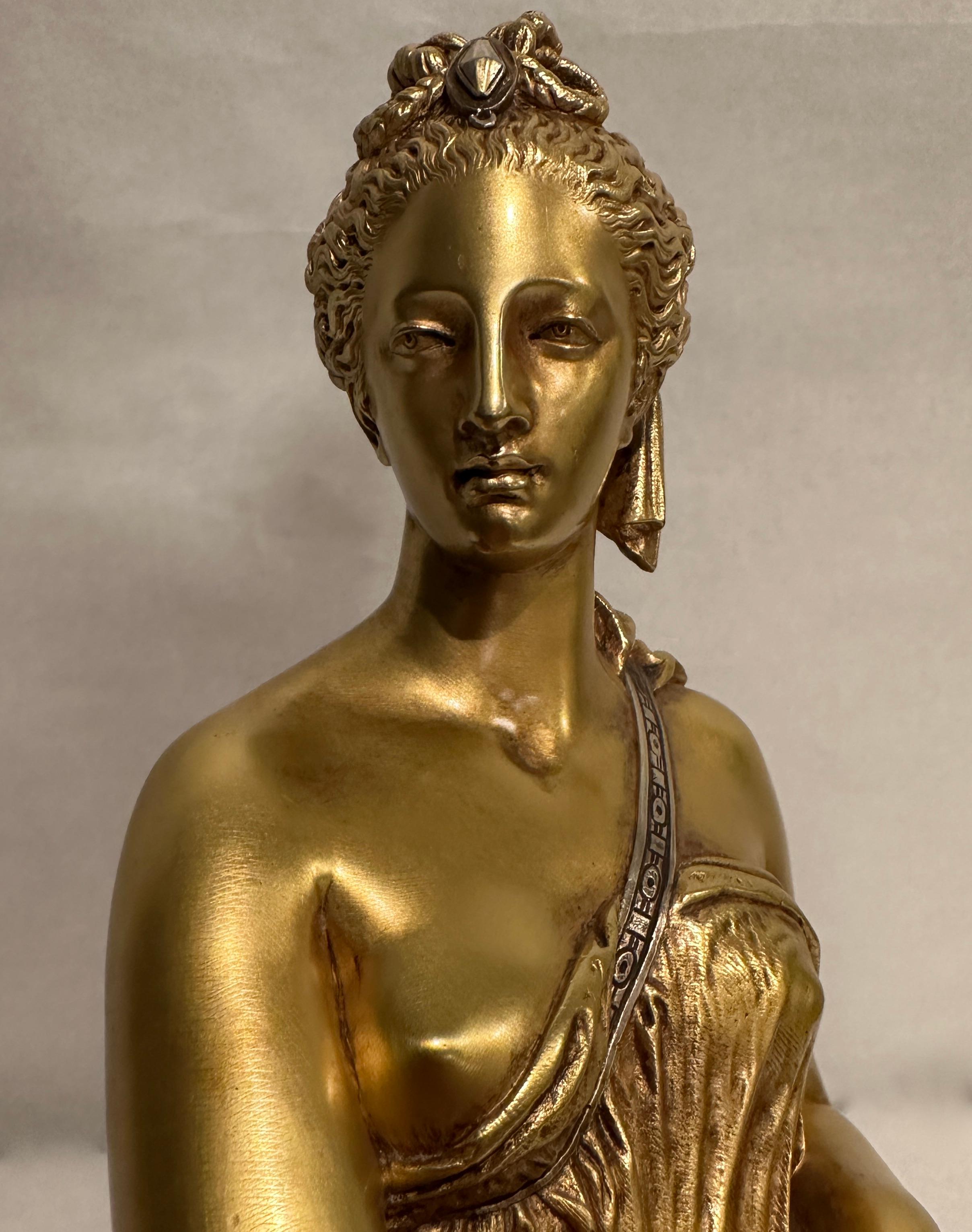 Paire de sculptures de femmes en bronze doré et argenté du 19ème siècle en vente 5