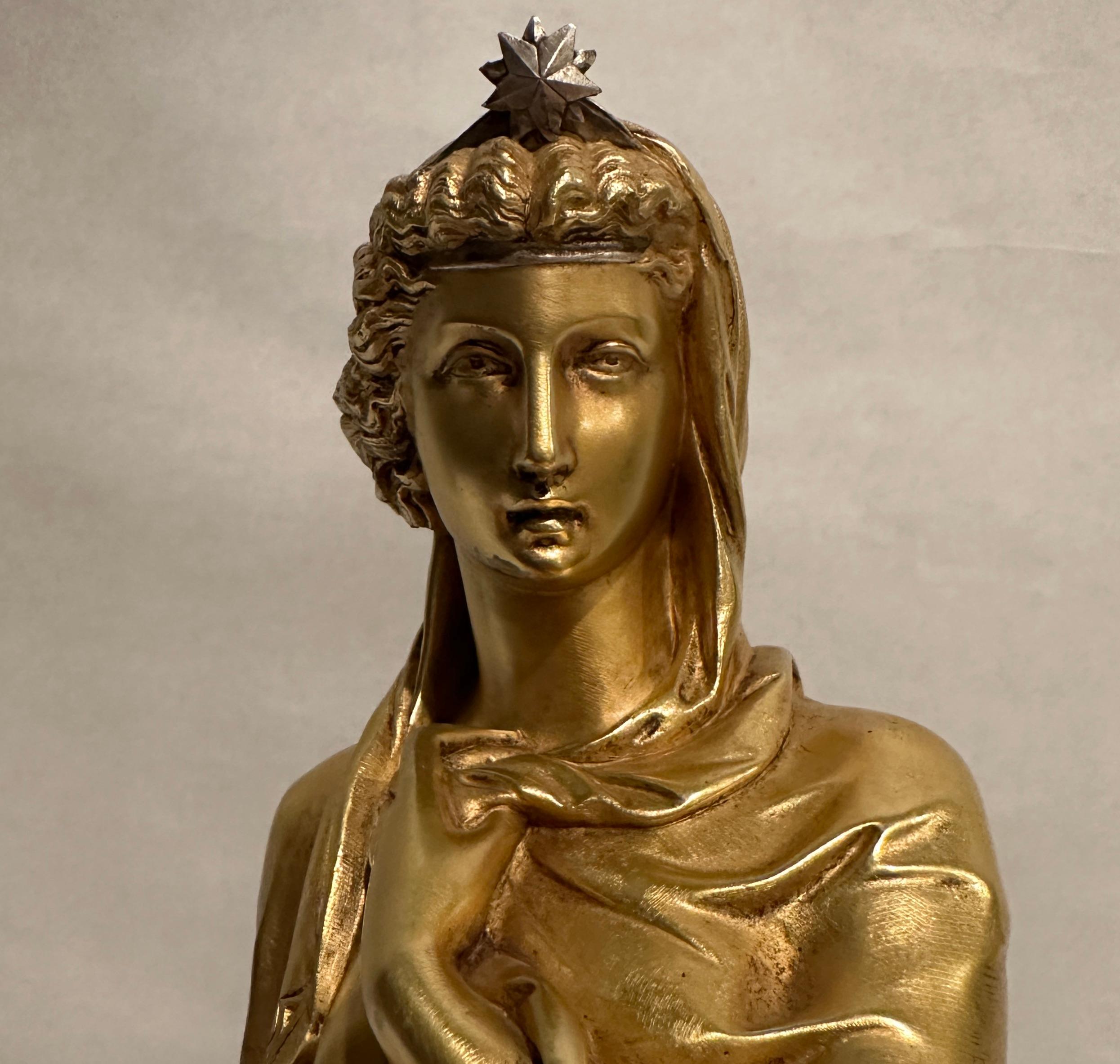 Paar vergoldete und versilberte Bronzeskulpturen von Frauen aus dem 19. (Mittleres 19. Jahrhundert) im Angebot