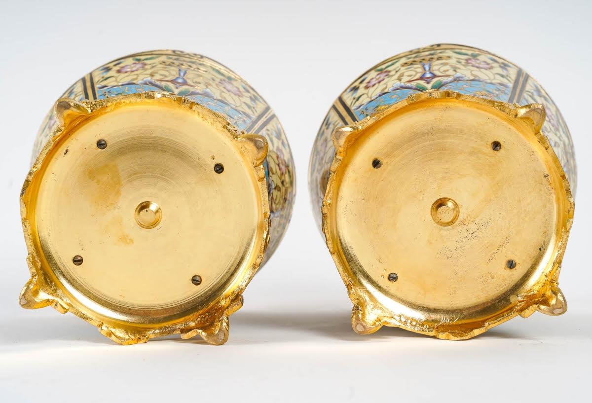 Pair of 19th Century Gilt Bronze and Cloisonné Cups. For Sale 2