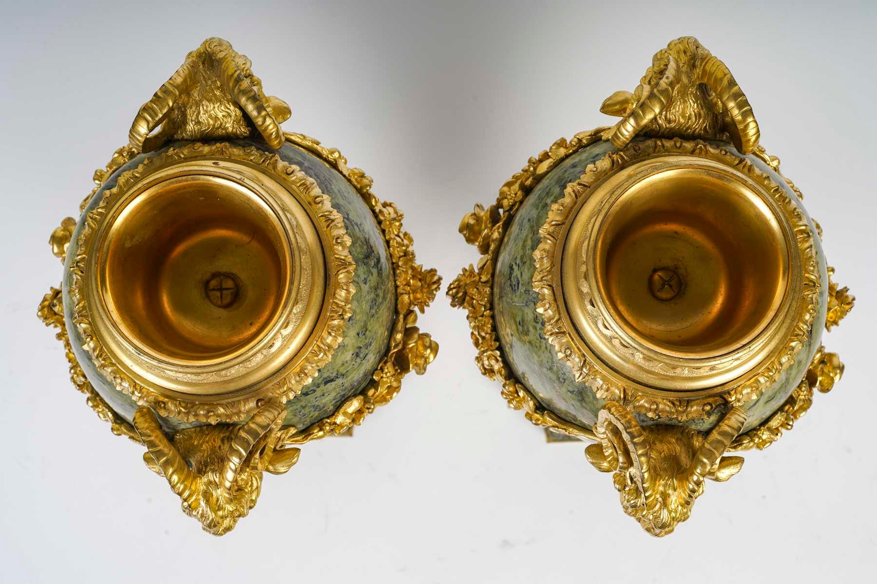 Pair of 19th Century Gilt Bronze and Marble Incense Burners. In Good Condition In Saint-Ouen, FR