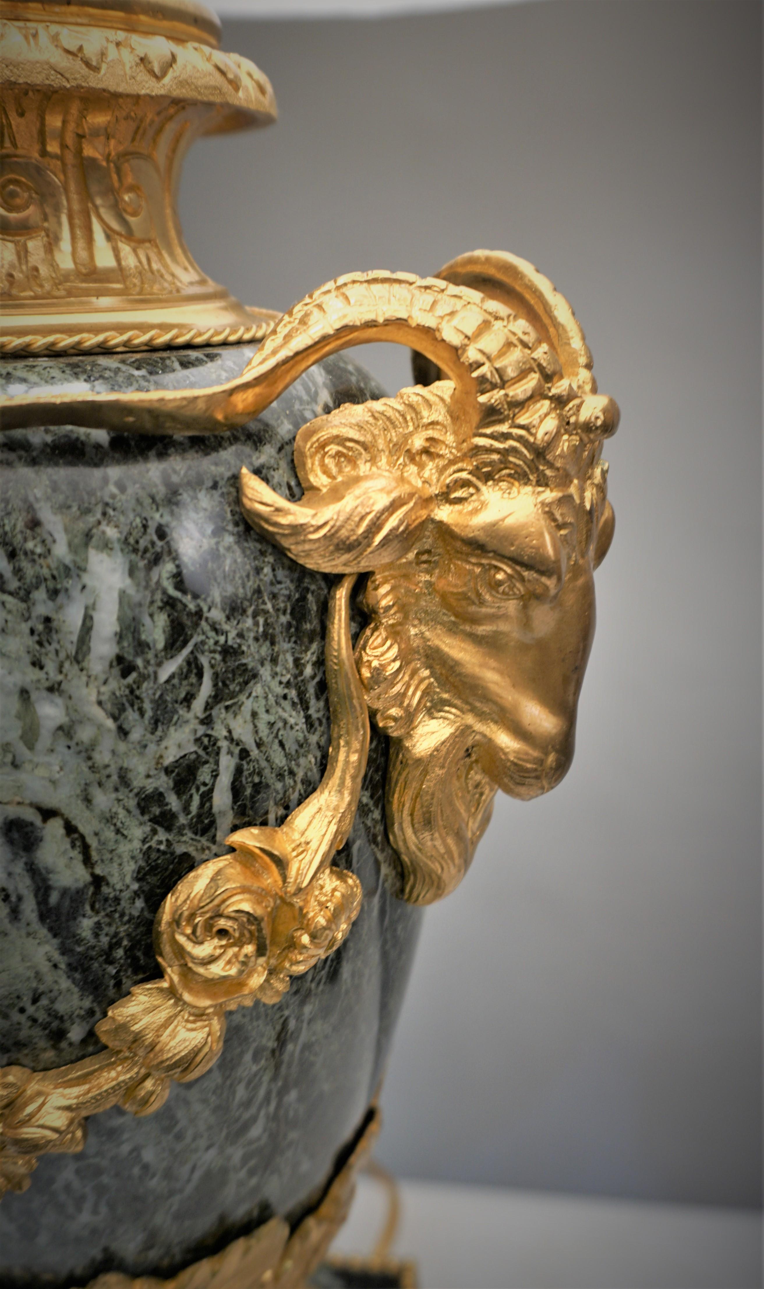 Pair of 19th Century Gilt Bronze and Marble Urn Table Lamps For Sale 1