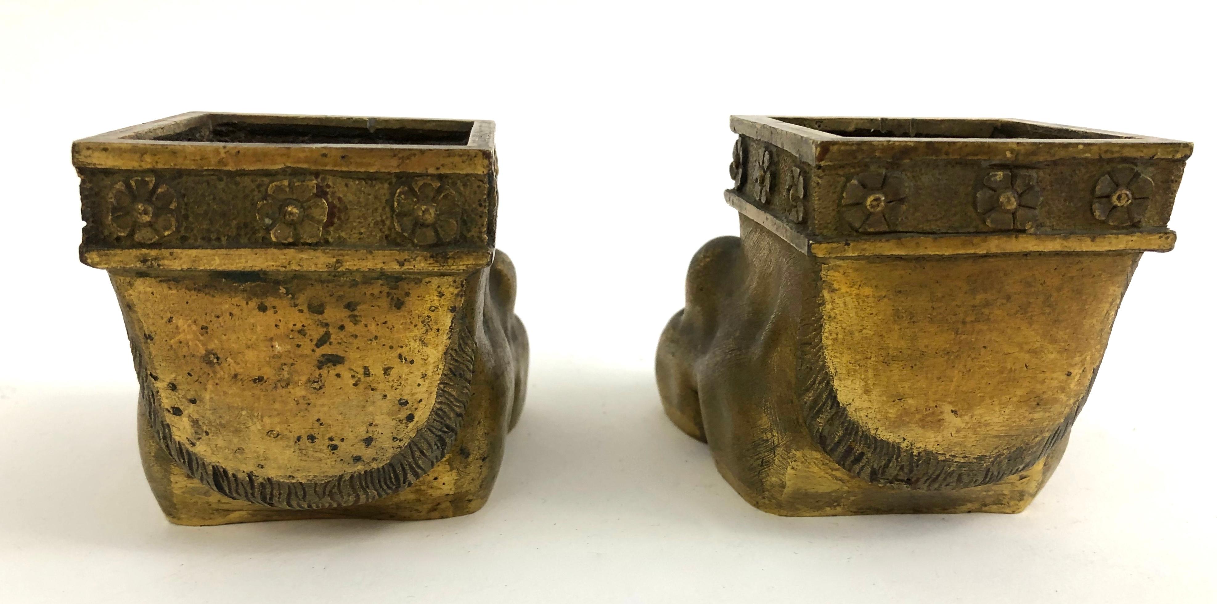English Pair of 19th Century Gilt Bronze Lion Paw Furniture Feet