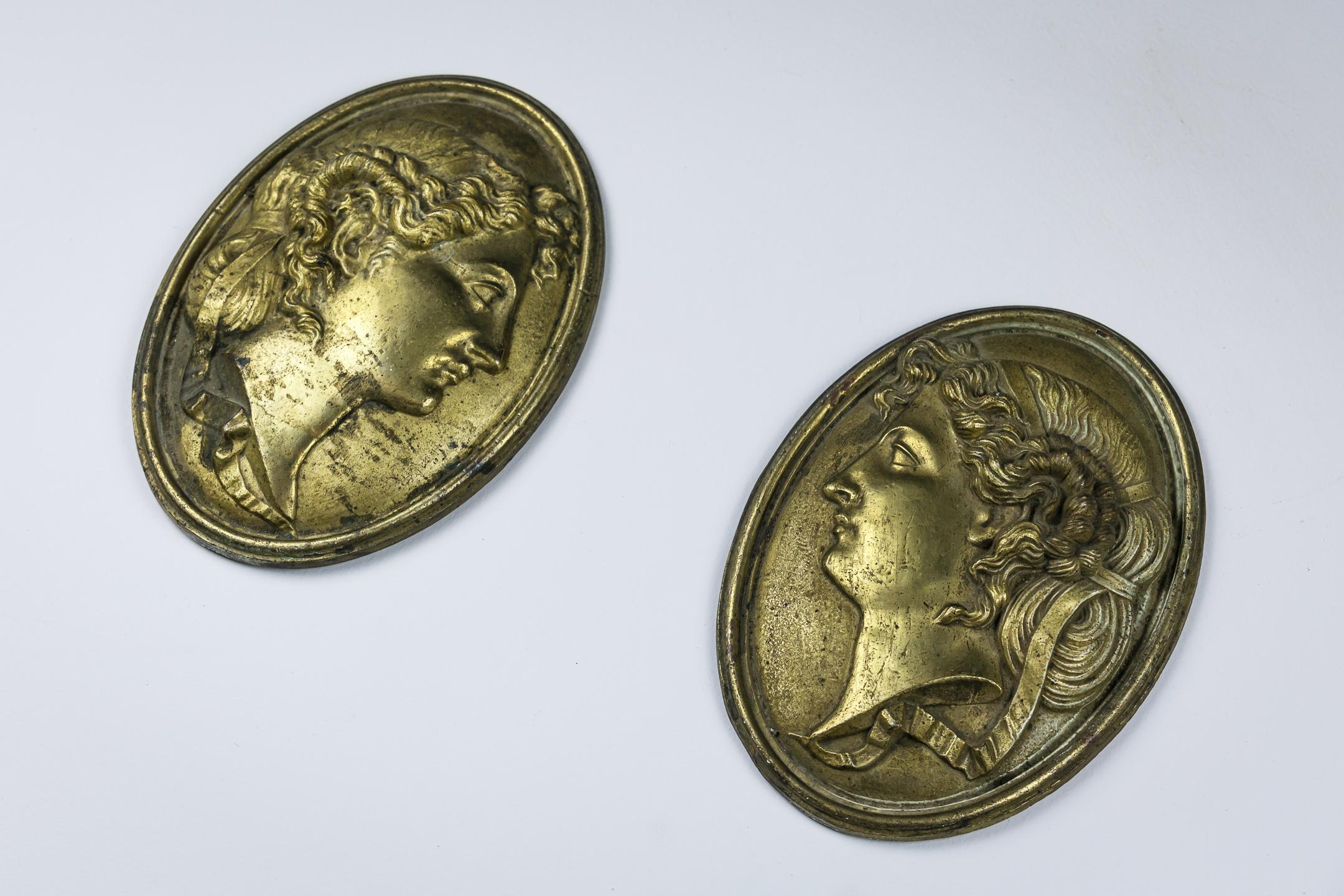 Pair of 19th Century Gilt Bronze Portrait Relief Plaques For Sale 5