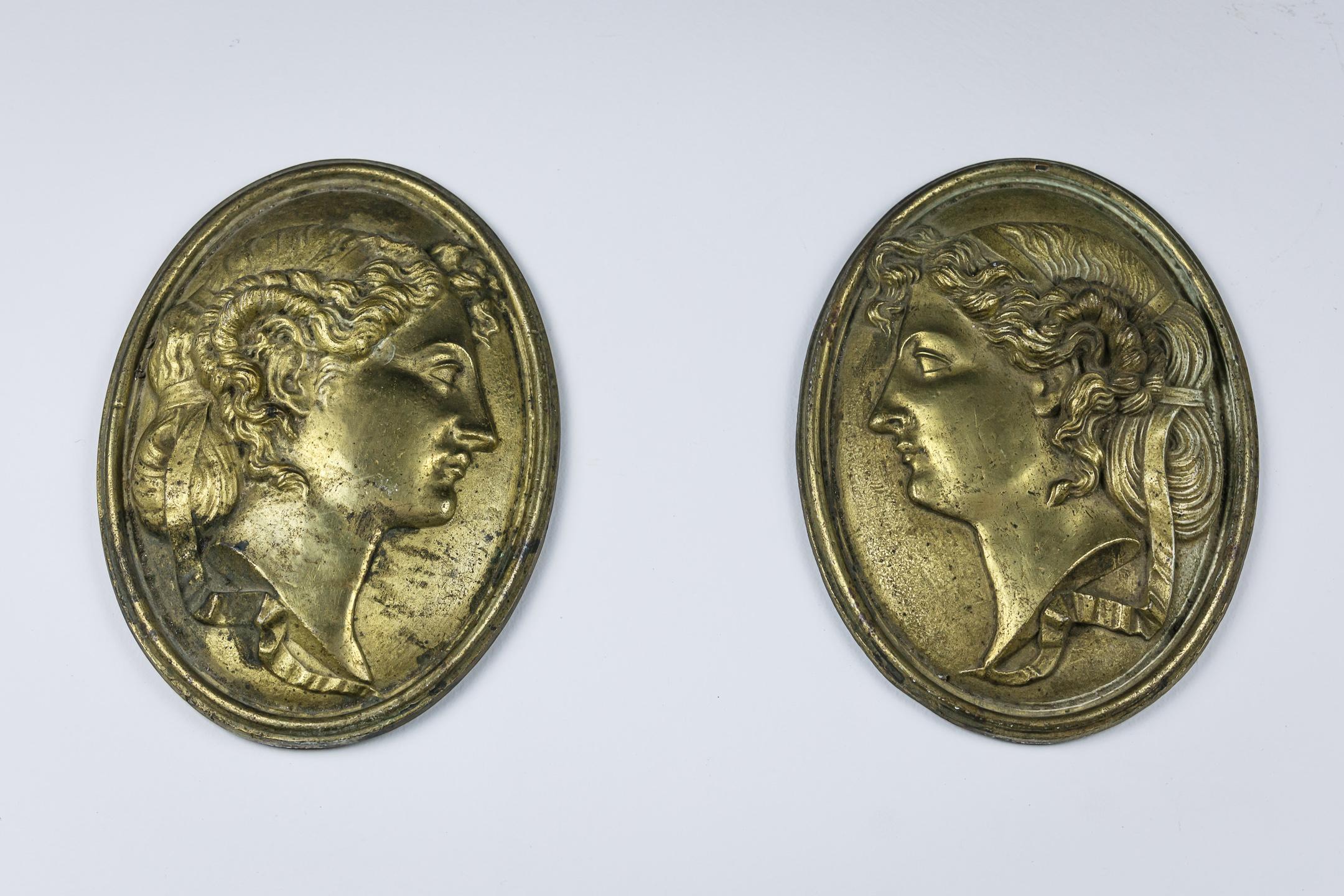 Pair of 19th Century Gilt Bronze Portrait Relief Plaques For Sale 6