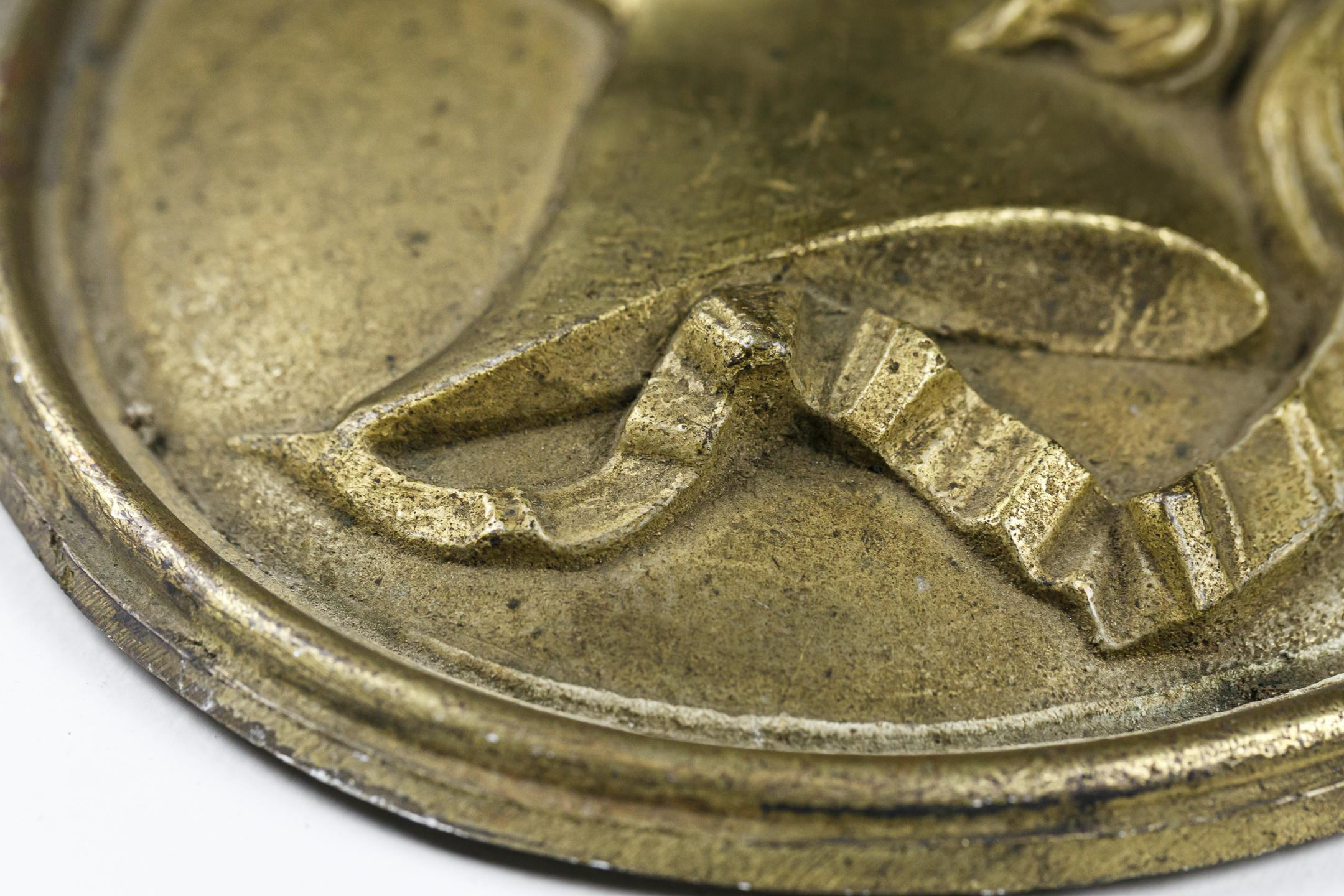 Pair of 19th Century Gilt Bronze Portrait Relief Plaques For Sale 8