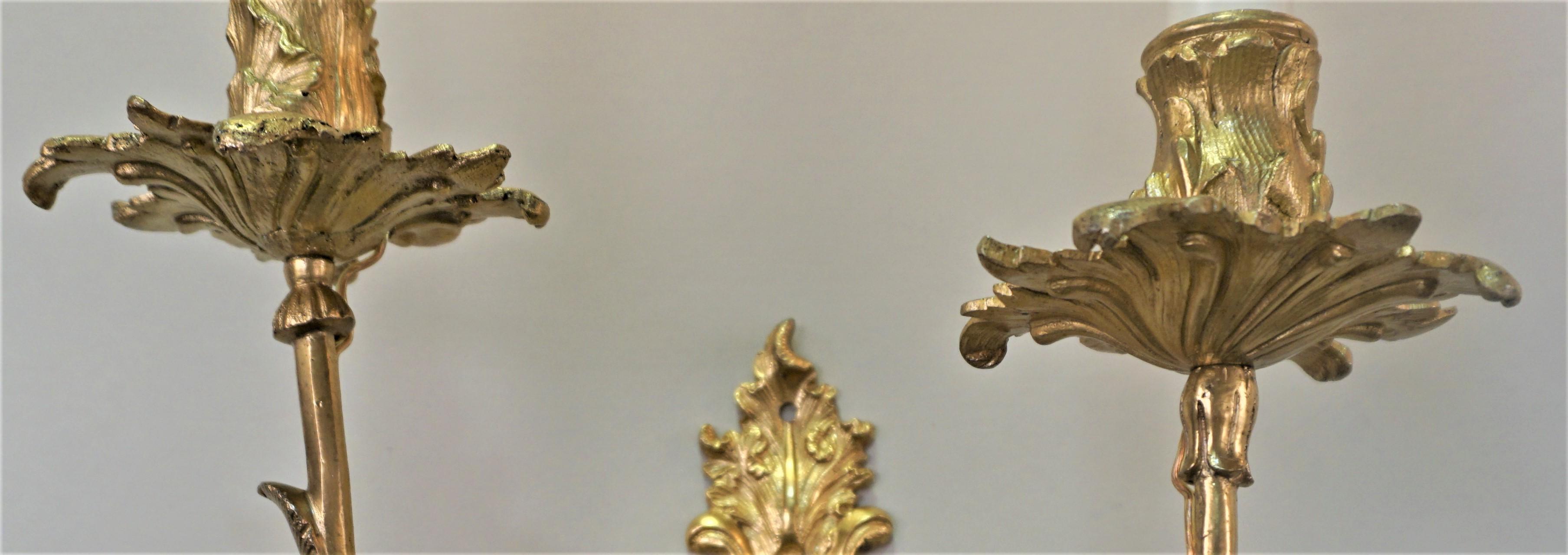 Pair of 19th Century Gilt Bronze Wall Sconces In Good Condition For Sale In Fairfax, VA