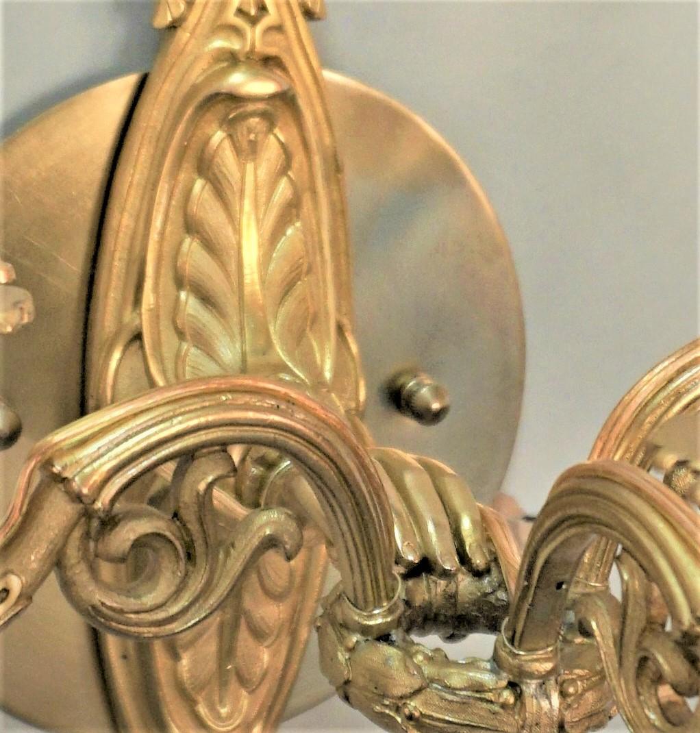 Pair of 19th Century Gilt Bronze Wall Sconces For Sale 4