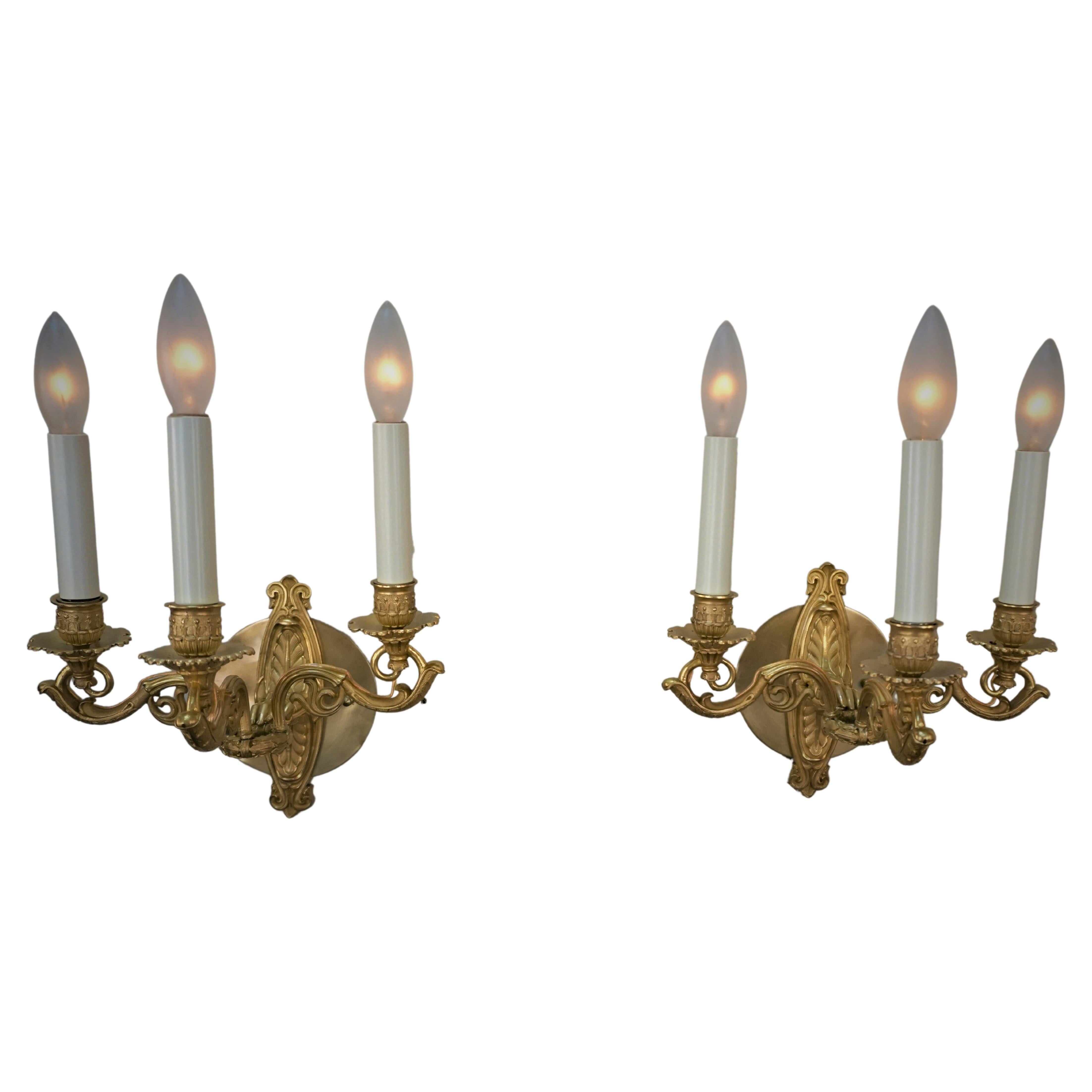 Pair of 19th Century Gilt Bronze Wall Sconces For Sale 5