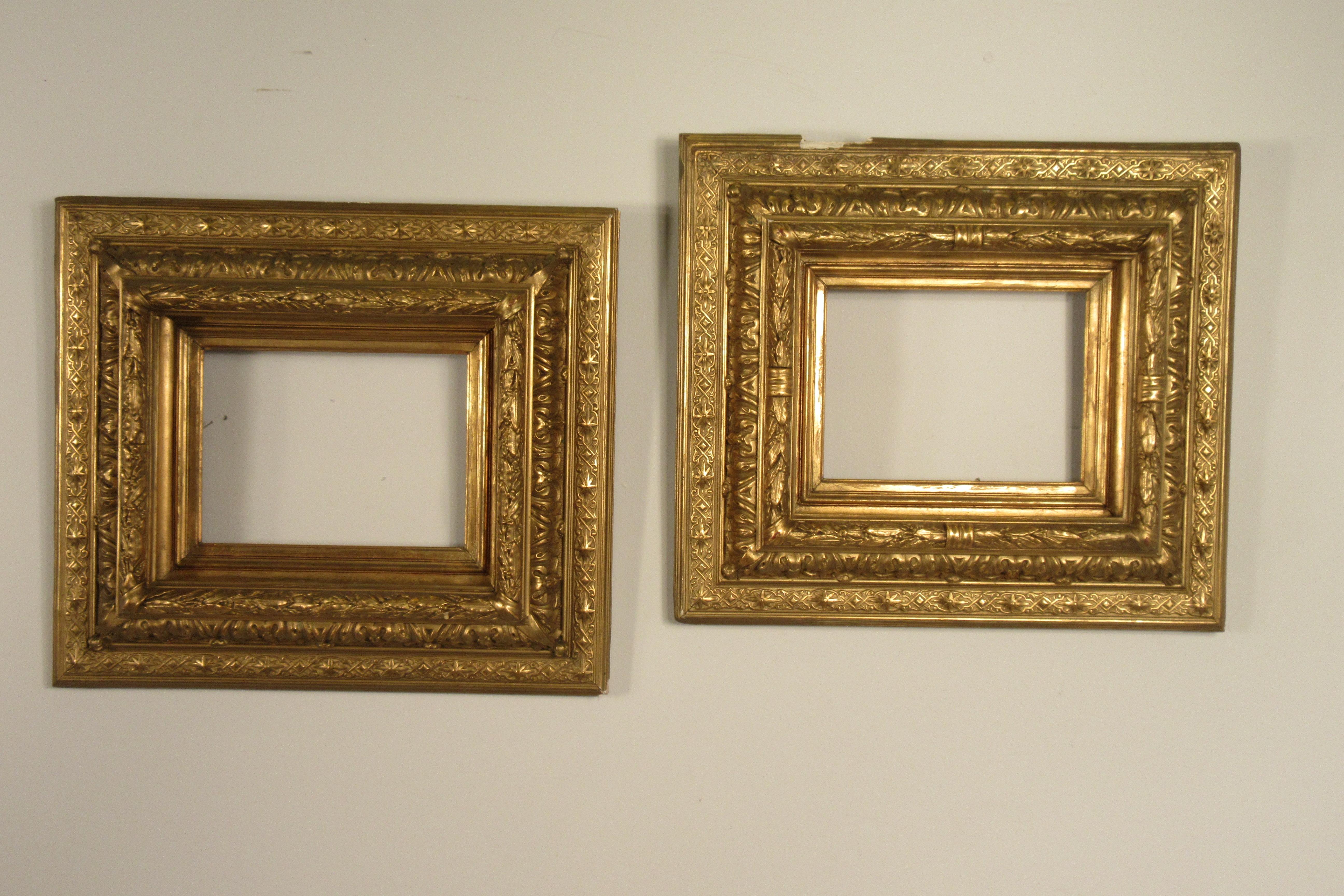 Pair of 19th Century Gilt Gesso Frames In Good Condition In Tarrytown, NY