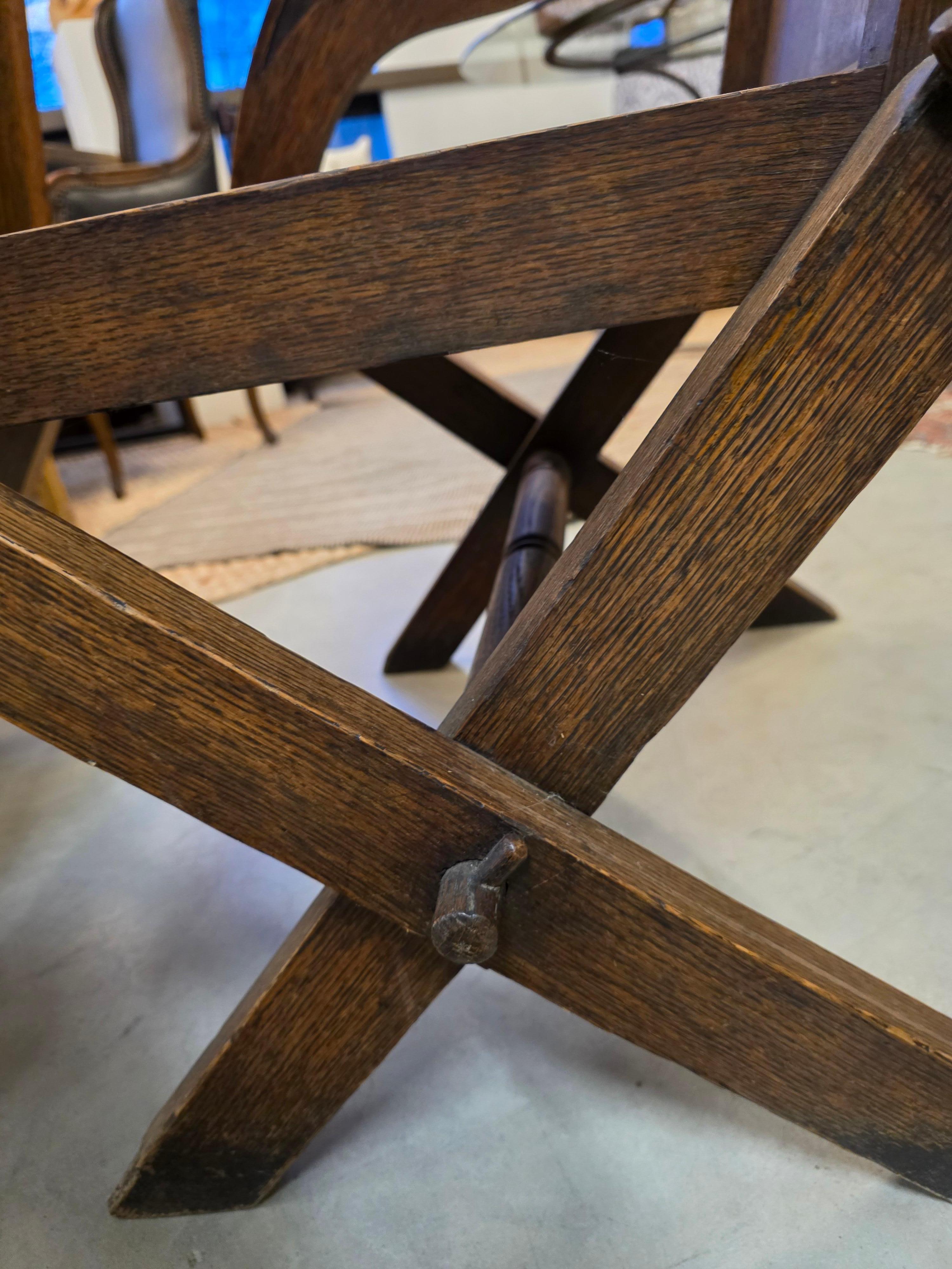 Coppia di sedie Glastonbury del XIX secolo in vendita 2