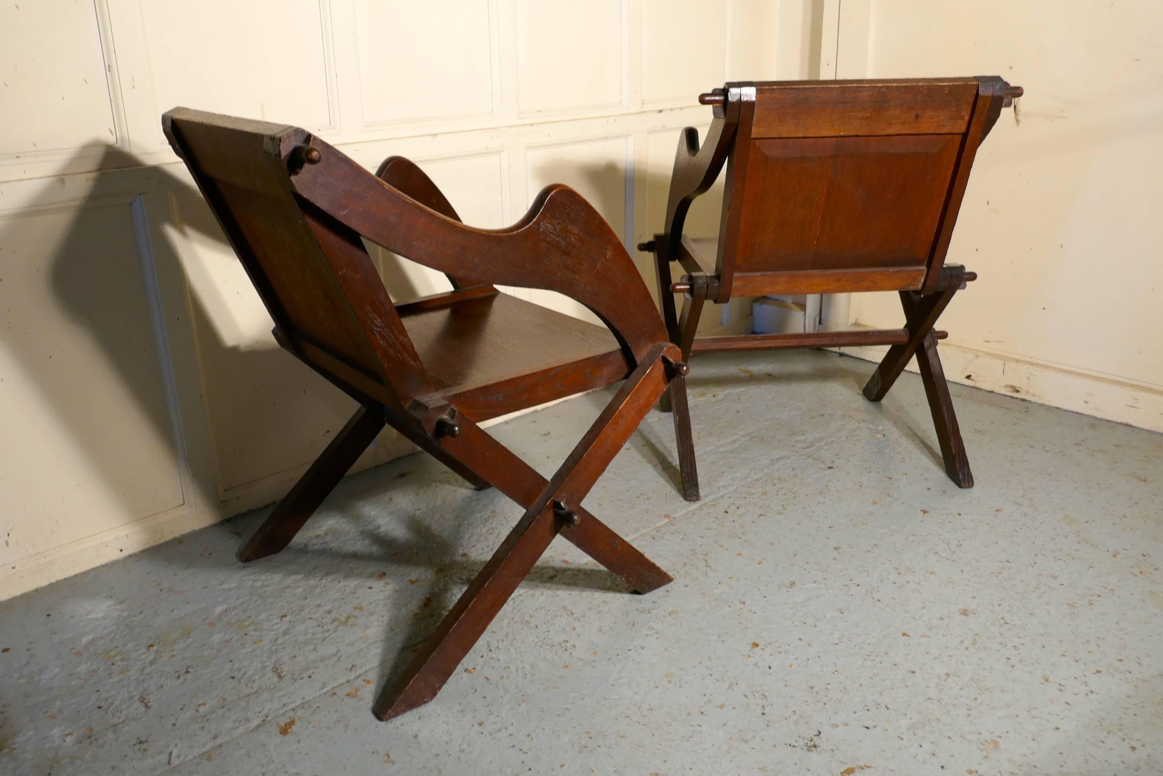 Arts and Crafts Pair of 19th Century Glastonbury Chairs in Oak For Sale