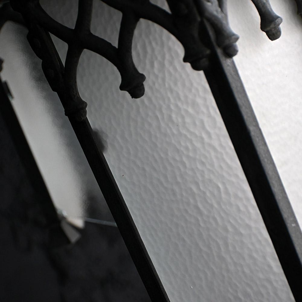 Coppia di lampade gotiche inglesi del XIX secolo In condizioni discrete in vendita a London, GB