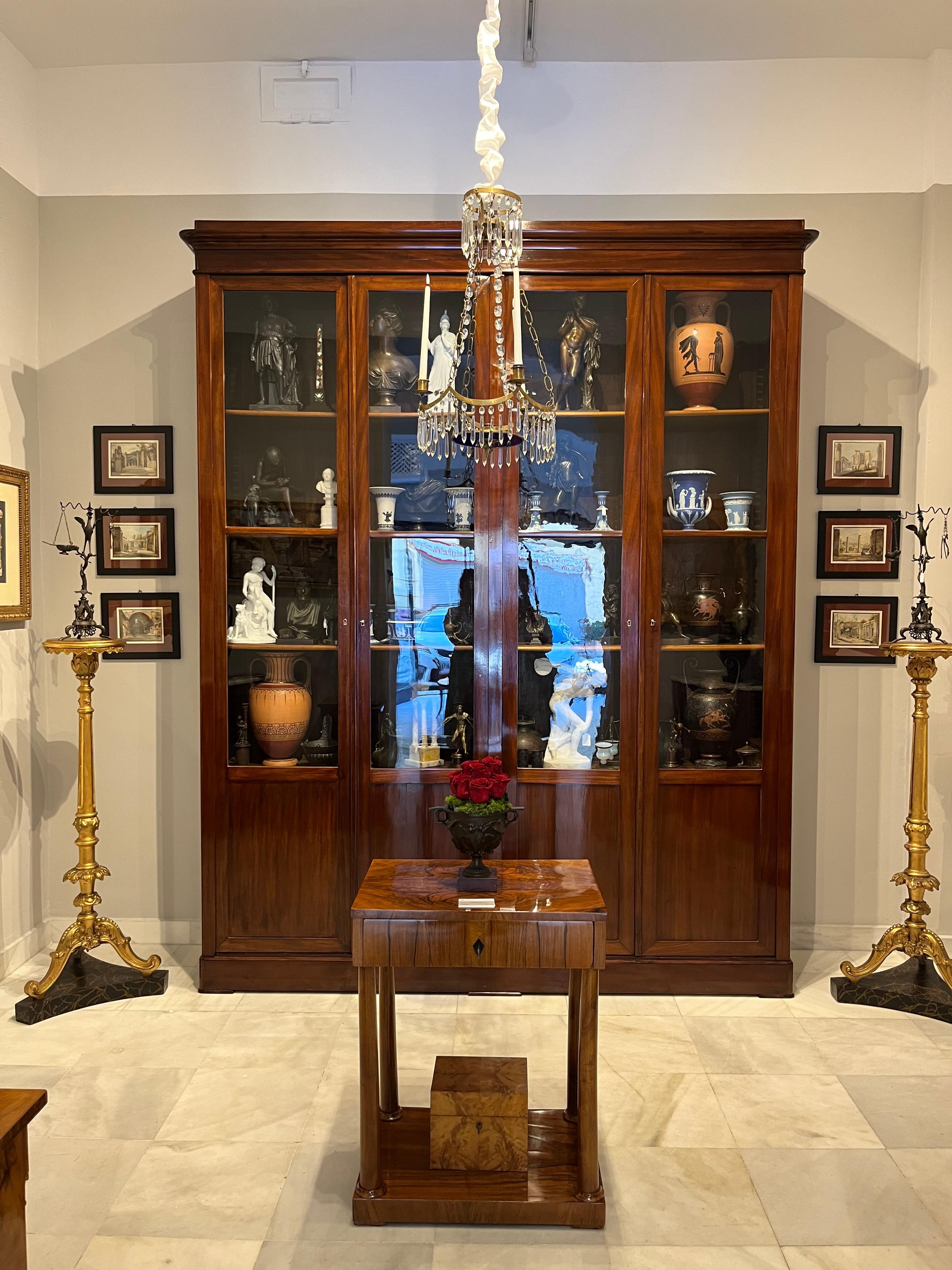 Pair of 19th Century Grand Tour Bronze Oversized Wine Cups, on Marble Base in vendita 3