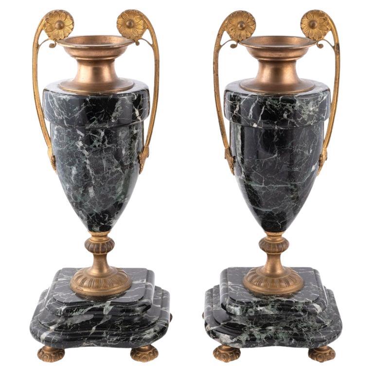 Pair Of 19th Century Green Marble 
Ormolu Vases im Angebot