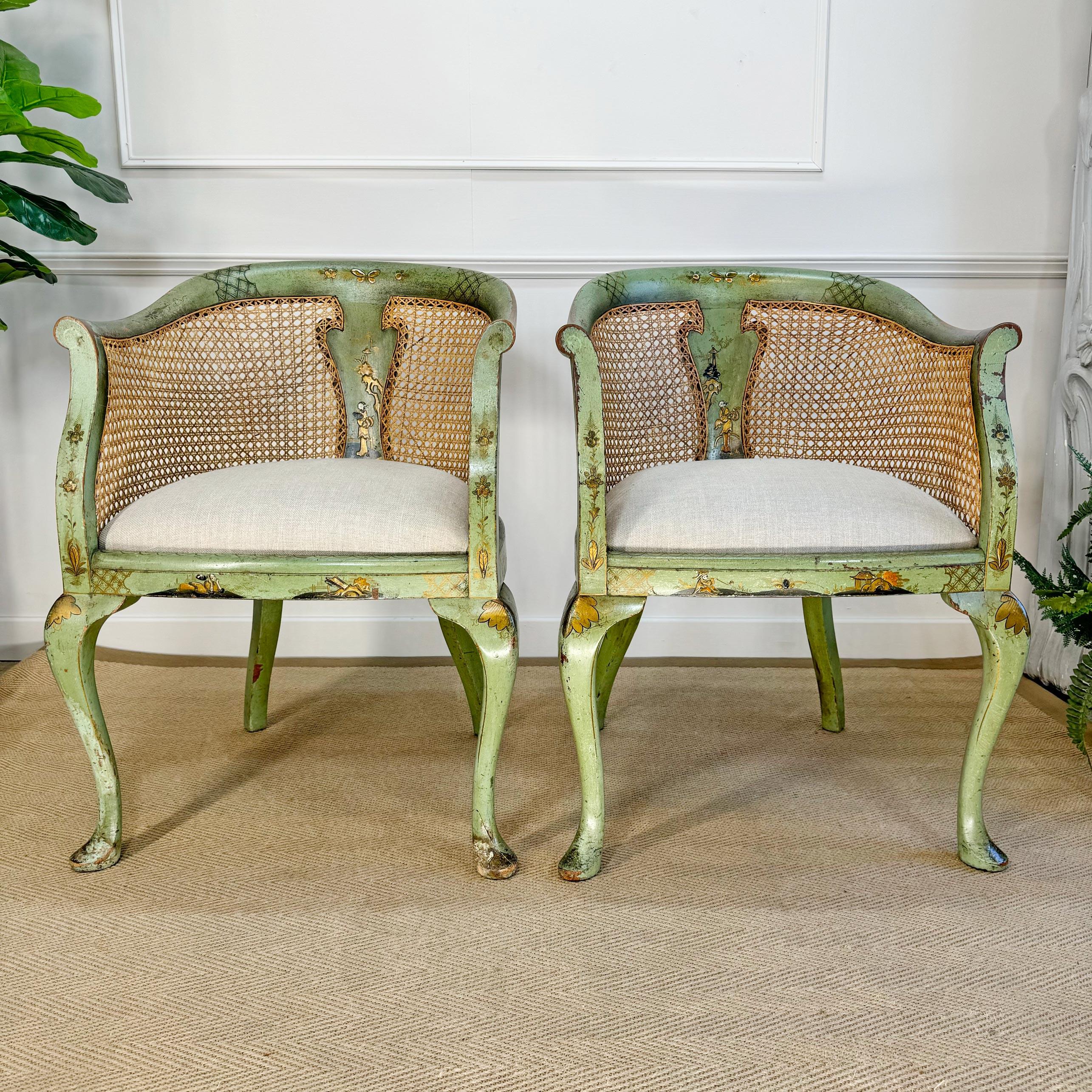 Late 19th Century Pair of 19th Century Green Queen Anne Revival Chinoiserie Bergere Chairs For Sale