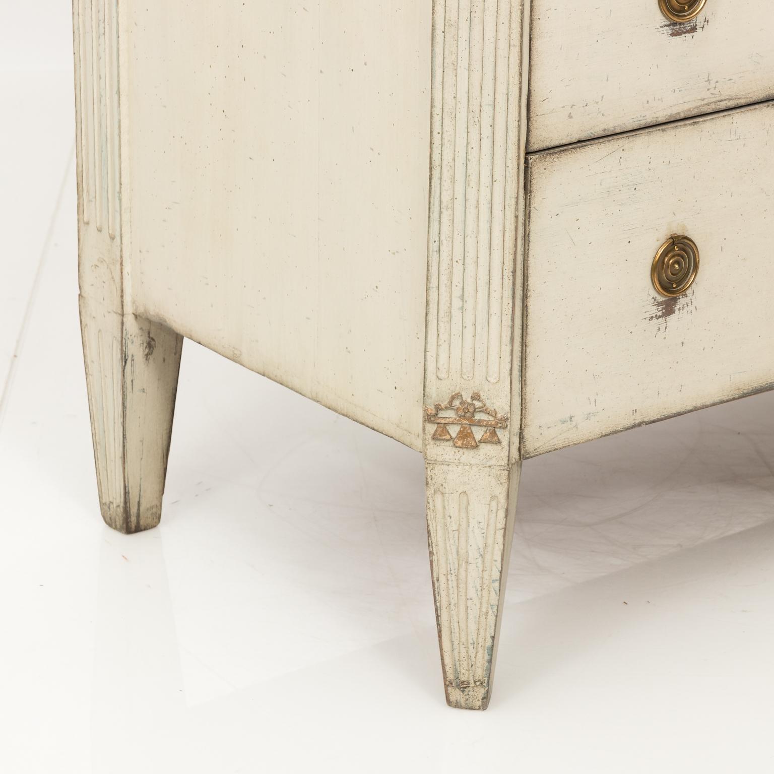 Pair of 19th Century Grey Painted Gustavian Commode For Sale 12