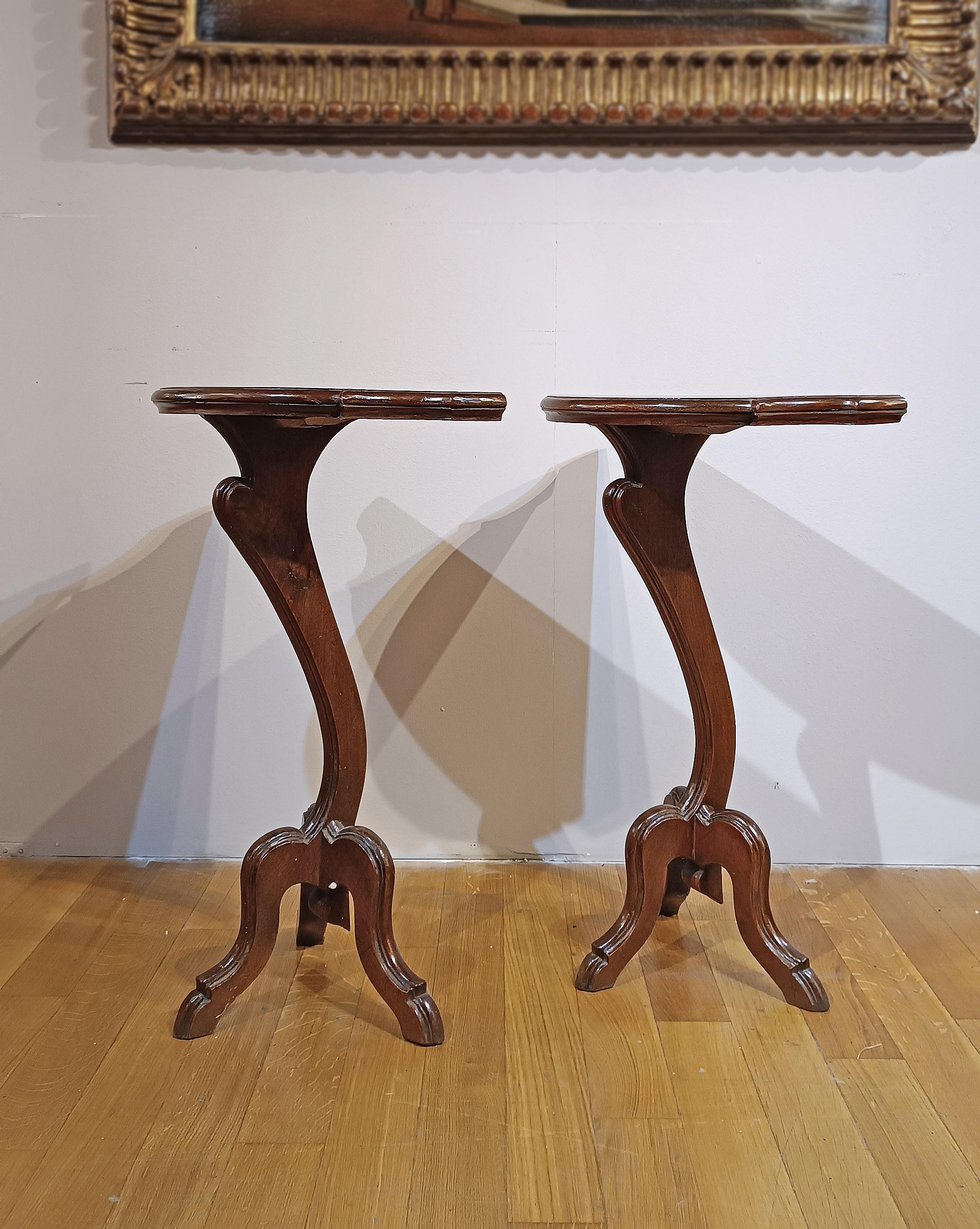 Italian PAIRE DE TABLETTES DE CONSOLE GUERIDON DU 19e SIÈCLE en vente