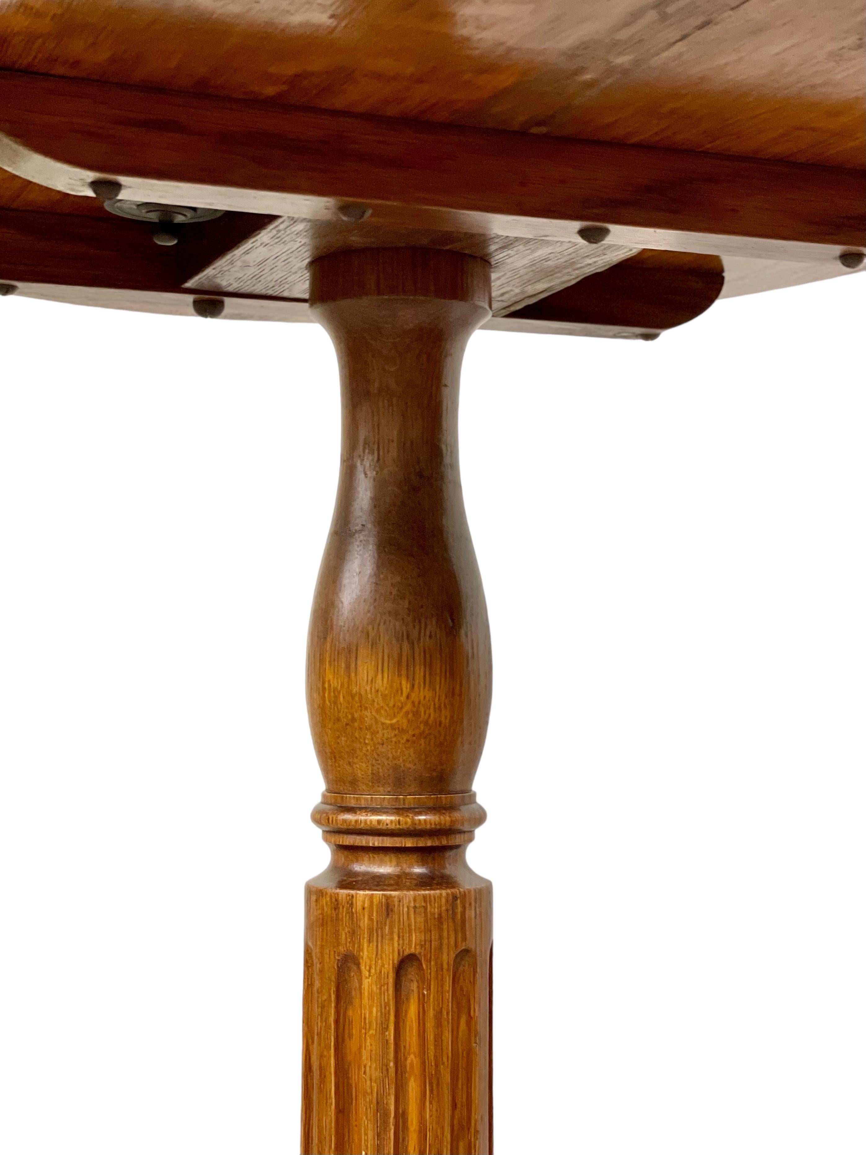  Pair of French Walnut Gueridon Tables, 19th Century For Sale 5