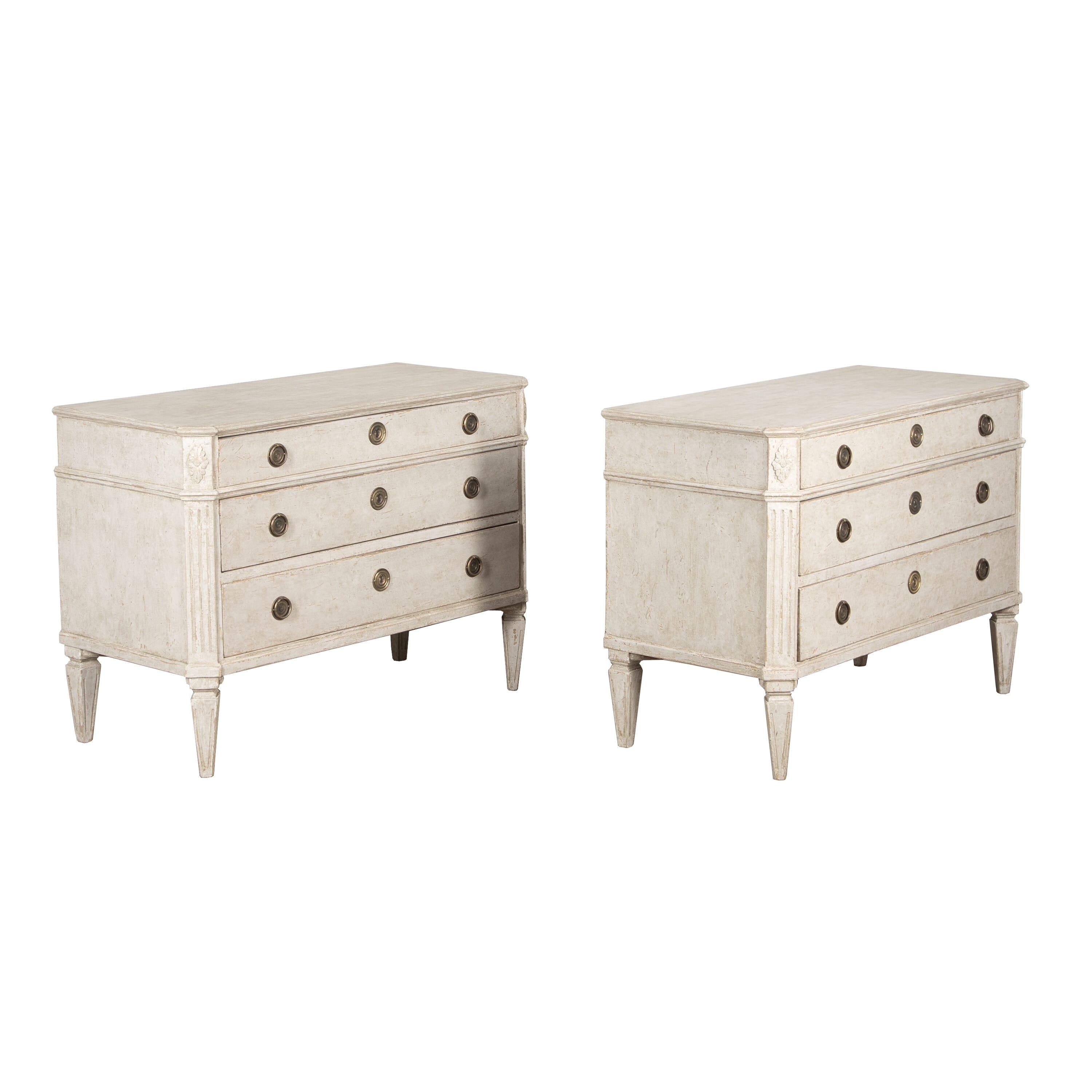 Pair of 19th Century Gustavian Style Commodes 3