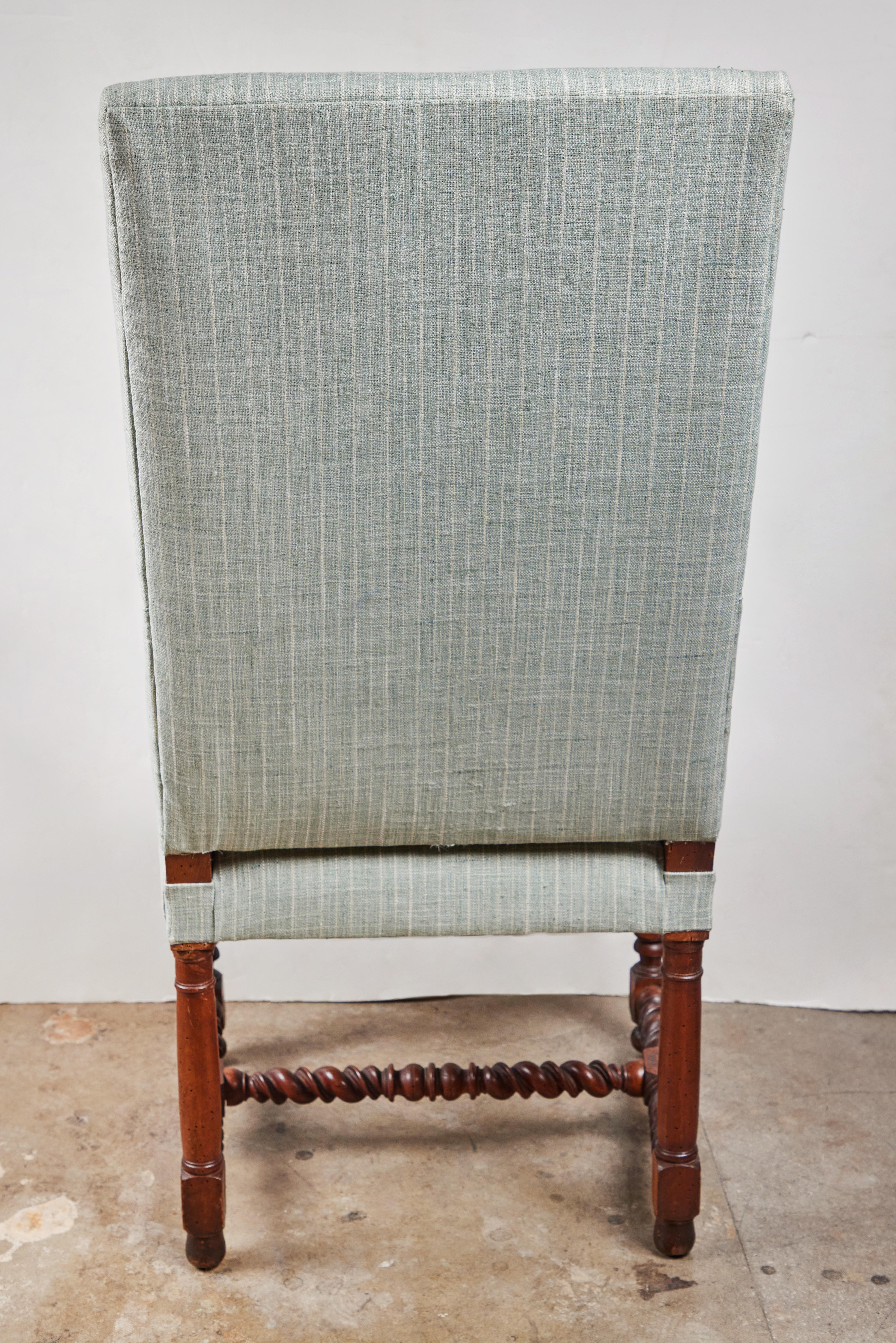Linen Pair of 19th Century Hall Chairs For Sale