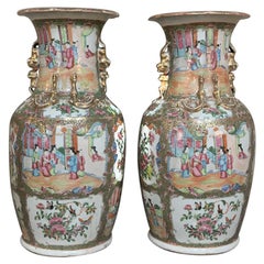 Antique Pair of 19th Century Hand-Painted Cantonese Rose Medallion Porcelain Vases
