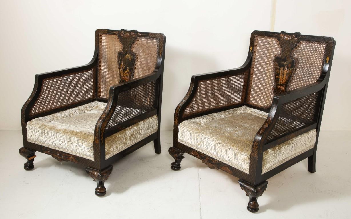Paar handbemalte, ebonisierte Chinoiserie-Stühle aus dem 19. Jahrhundert im Angebot 8