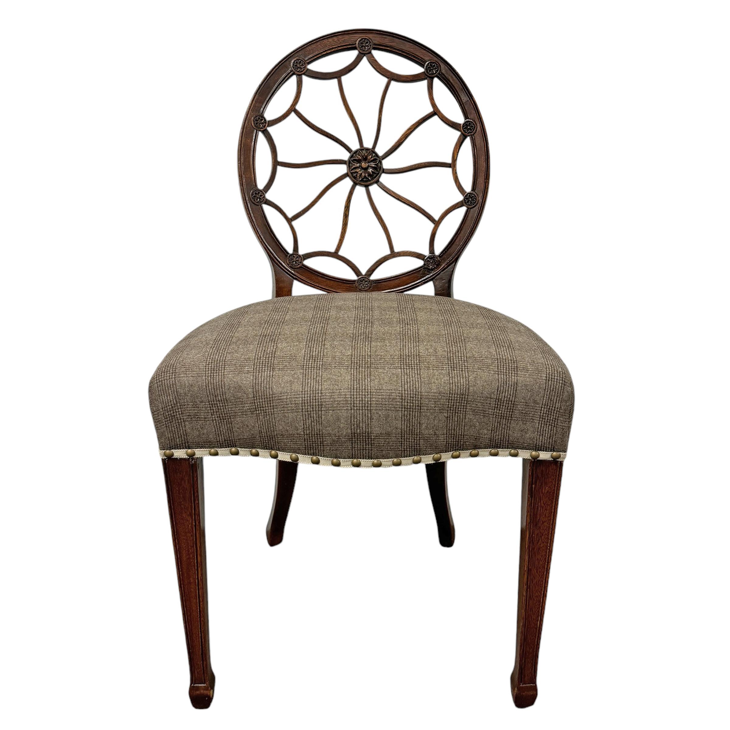 American Pair of 19th Century Hepplewhite Style Spiderweb Back Chairs