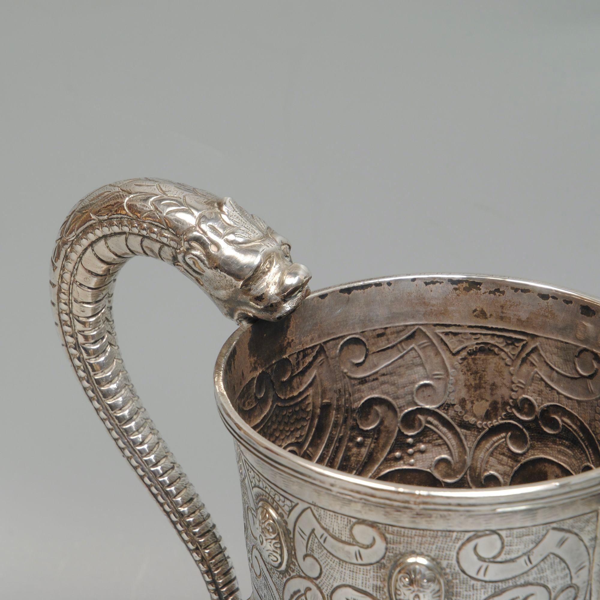 Spagnolo Coppia di spremiagrumi ispanici d'argento del XIX secolo in vendita