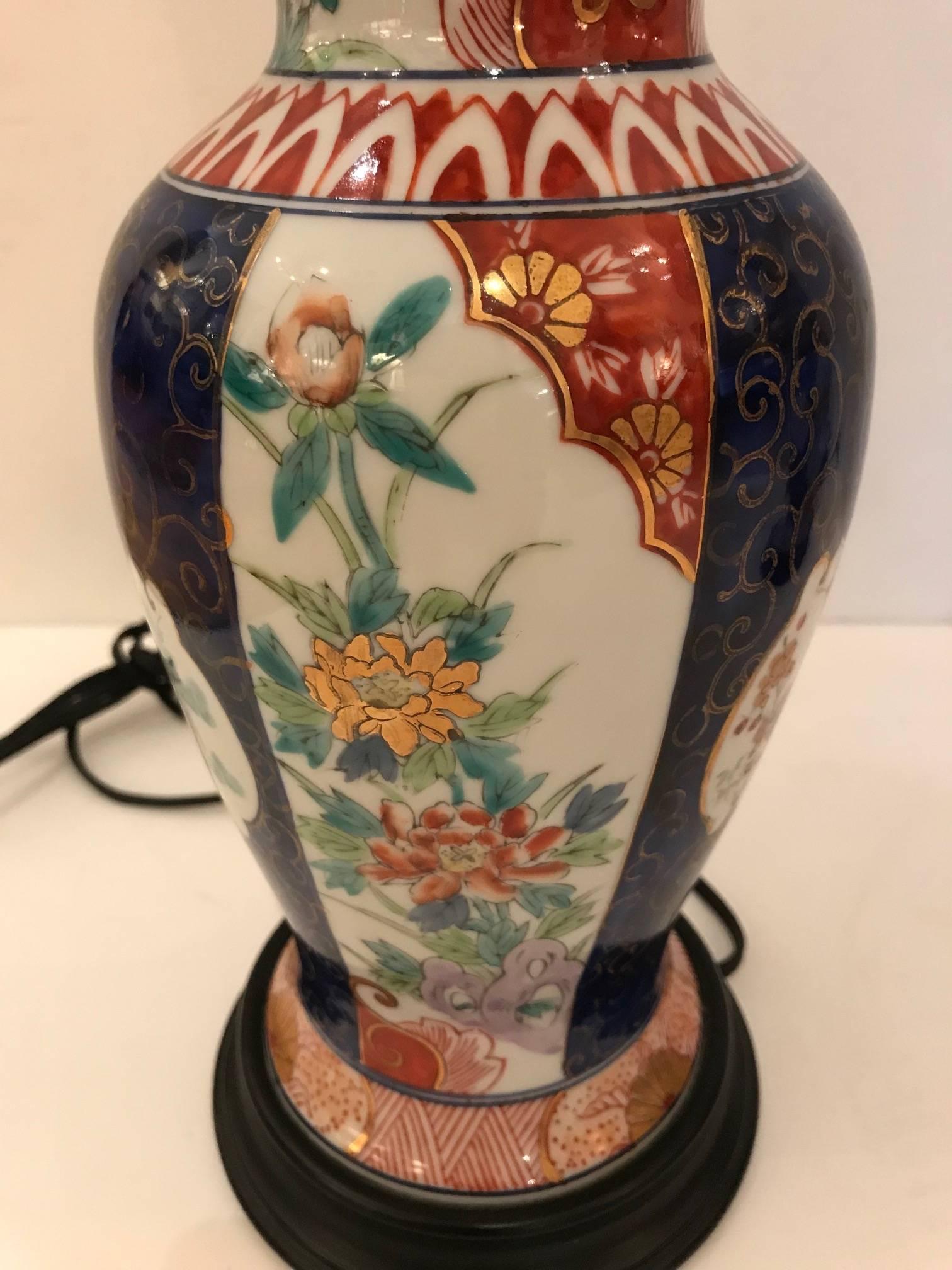 Pair of 19th Century Imari Vase Shaped Table Lamps In Excellent Condition In Hopewell, NJ