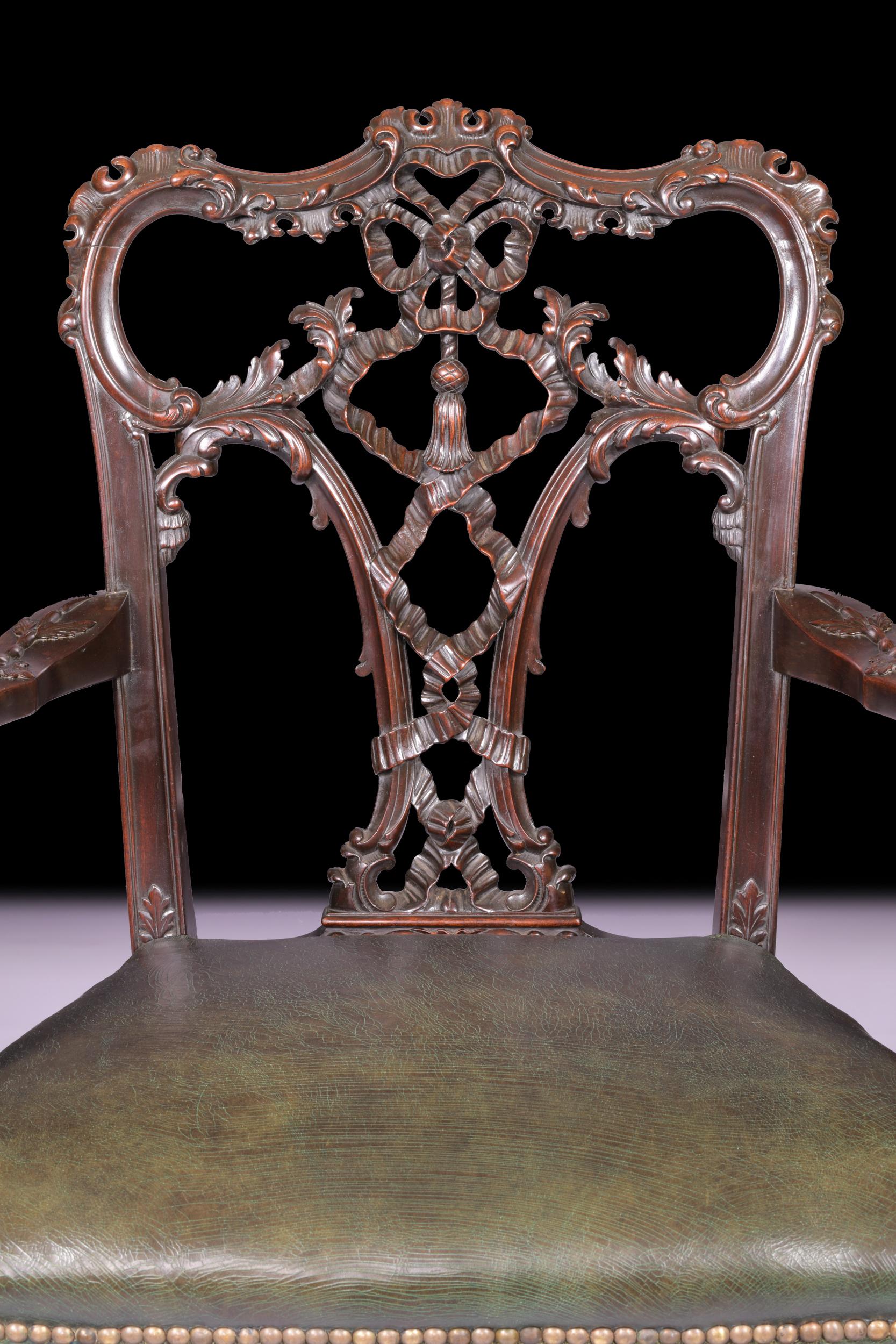 Ein Paar irische Chippendale-Sessel im George-III-Stil des 19. Jahrhunderts im Angebot 2