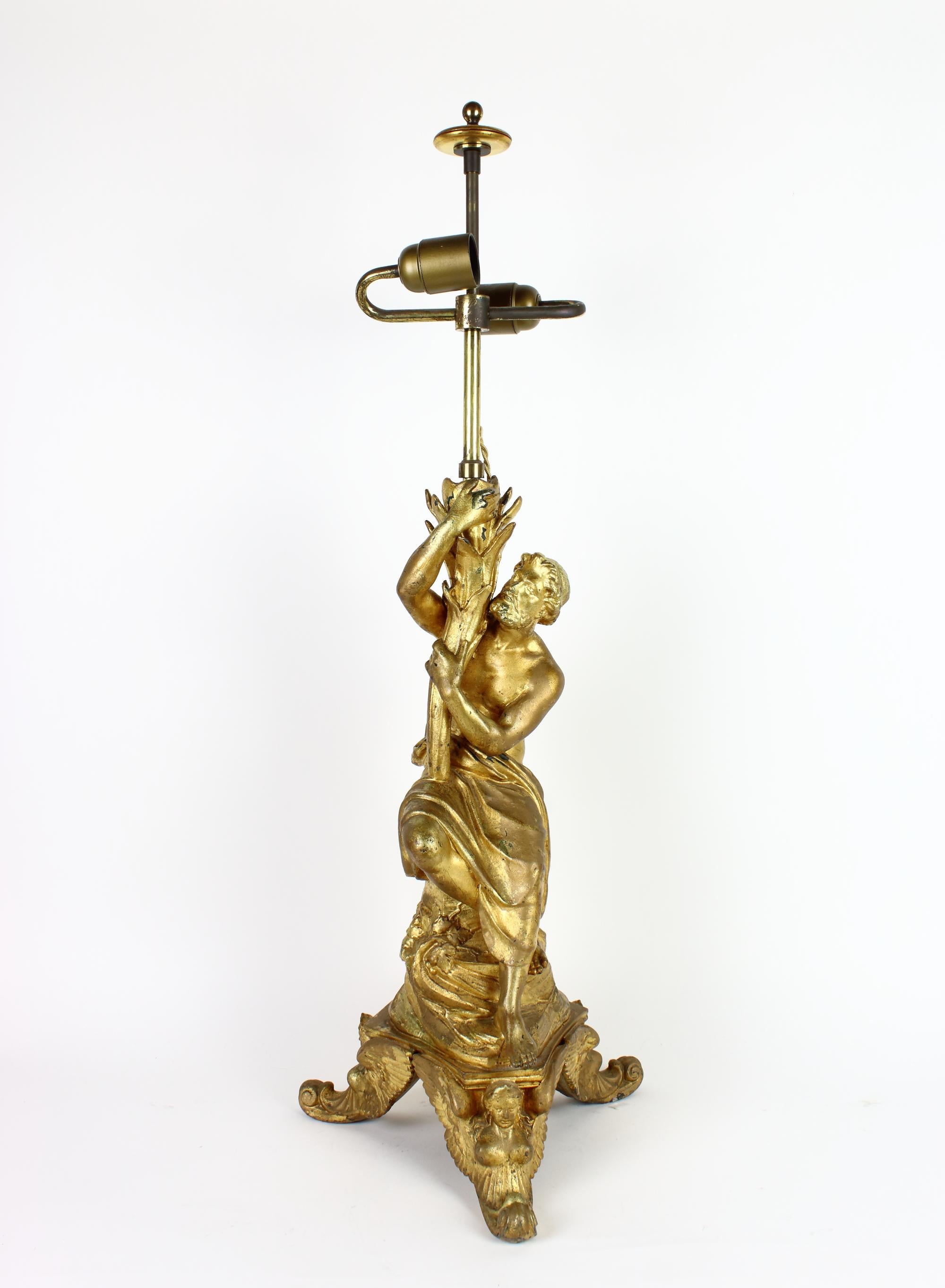 XIXe siècle Paire de lampes de table de style baroque italien du 19ème siècle à figures mythologiques en vente