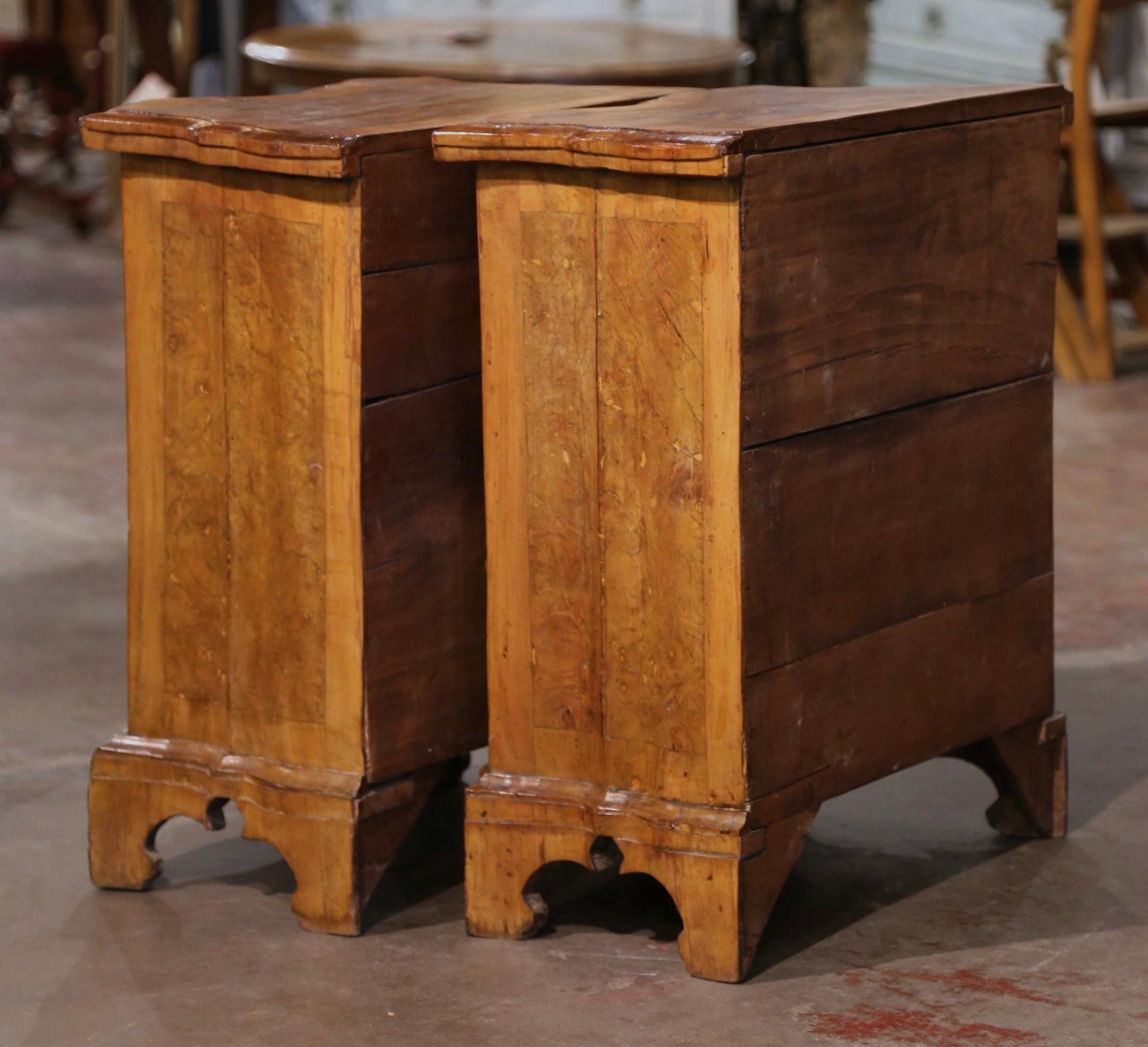 Pair of 19th Century Italian Baroque Walnut Marquetry Bedside Tables Nightstands 8