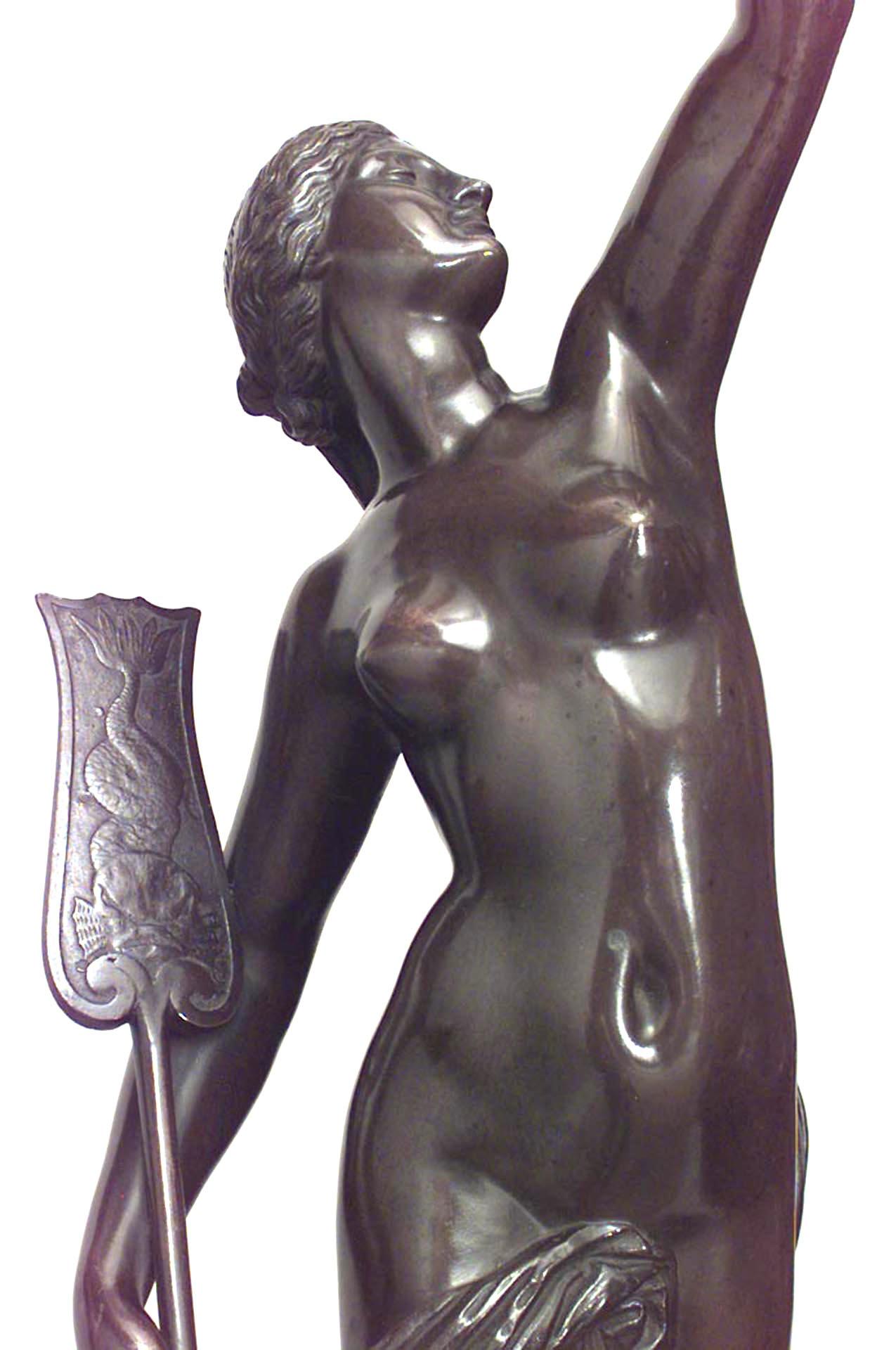 Néoclassique Paire de céramiques en bronze et figures en mercuré en vente