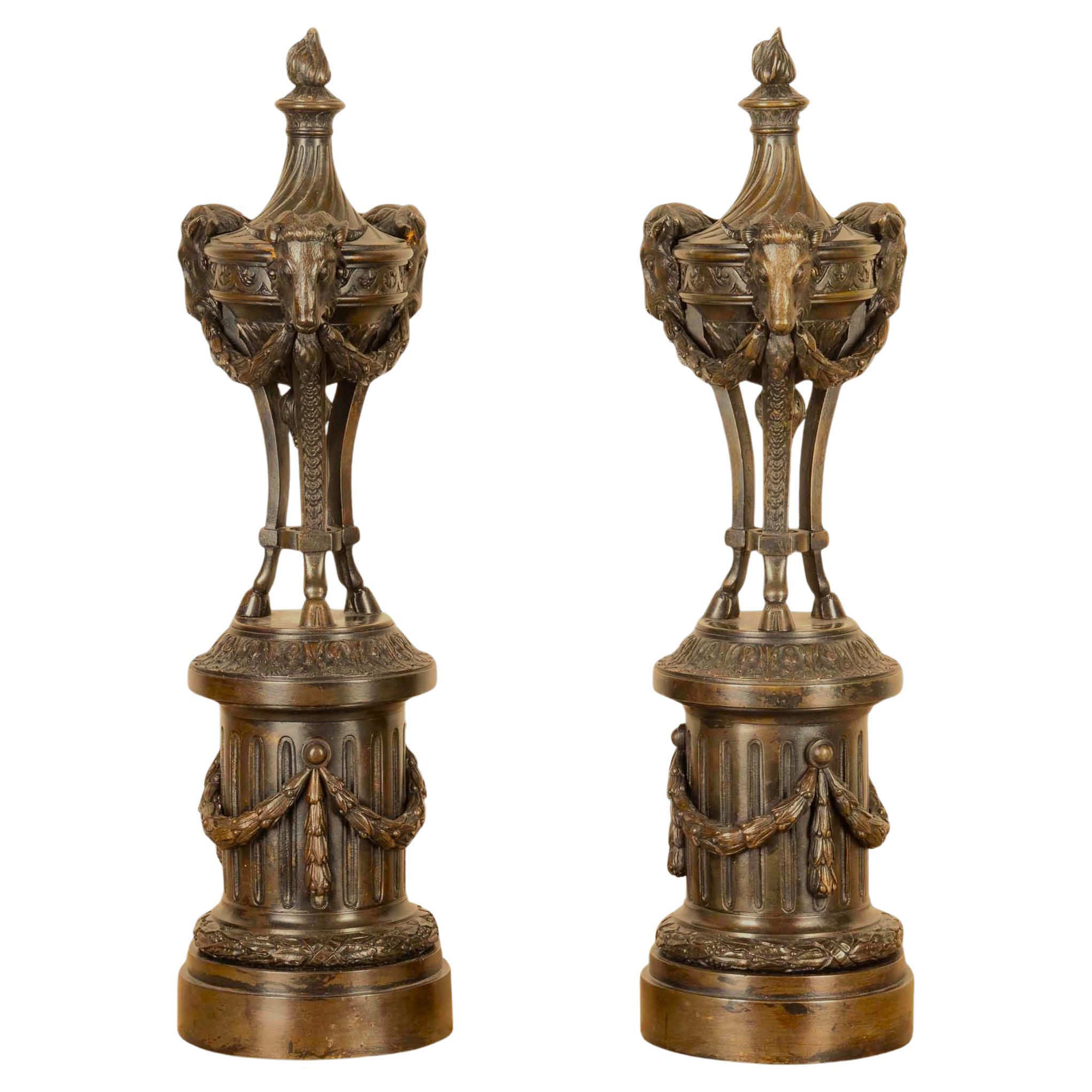 Pair of 19th Century Italian Bronze Neo-Classical Urns For Sale