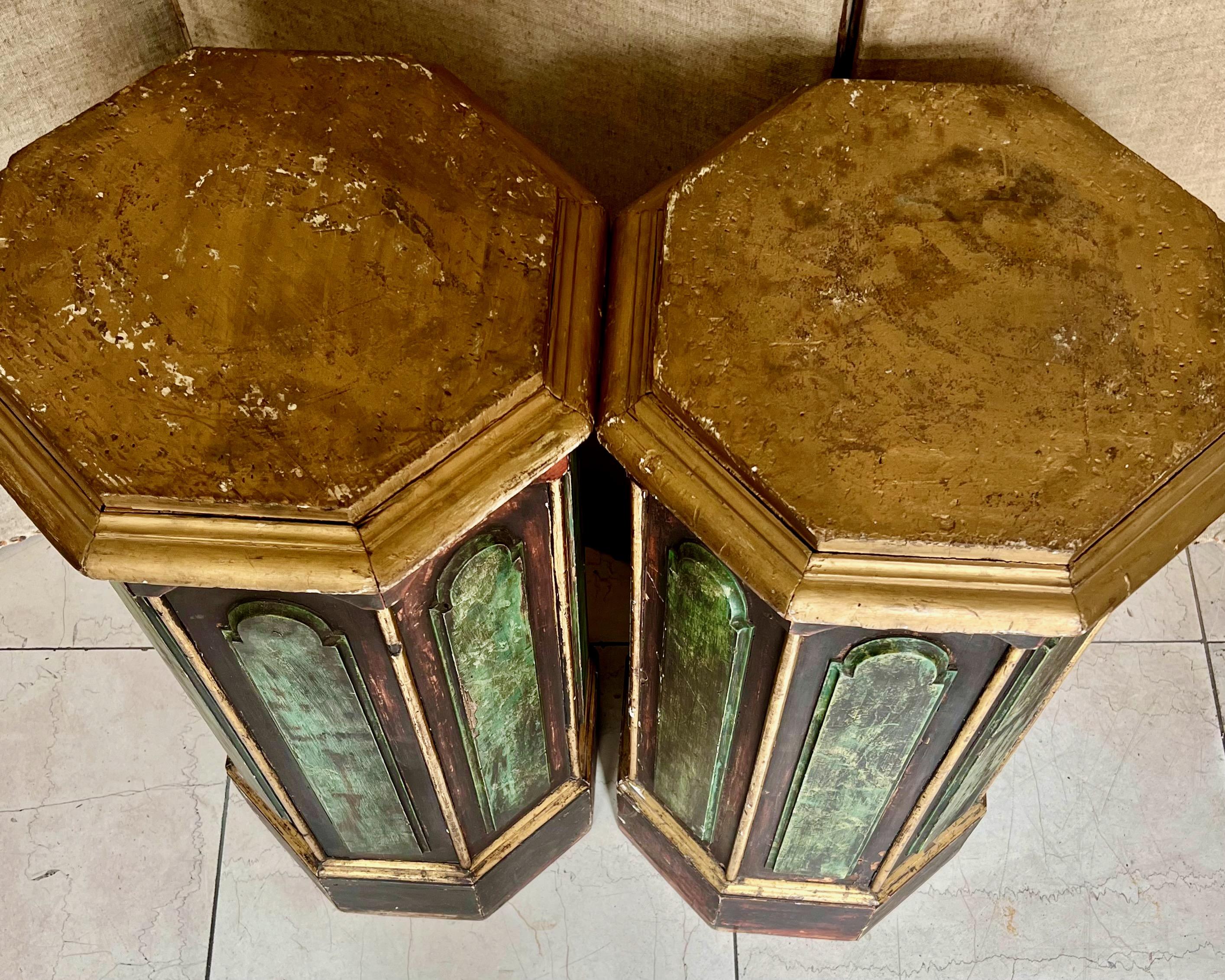 Pair of 19th century Italian Bust Stands/Pedestals For Sale 11
