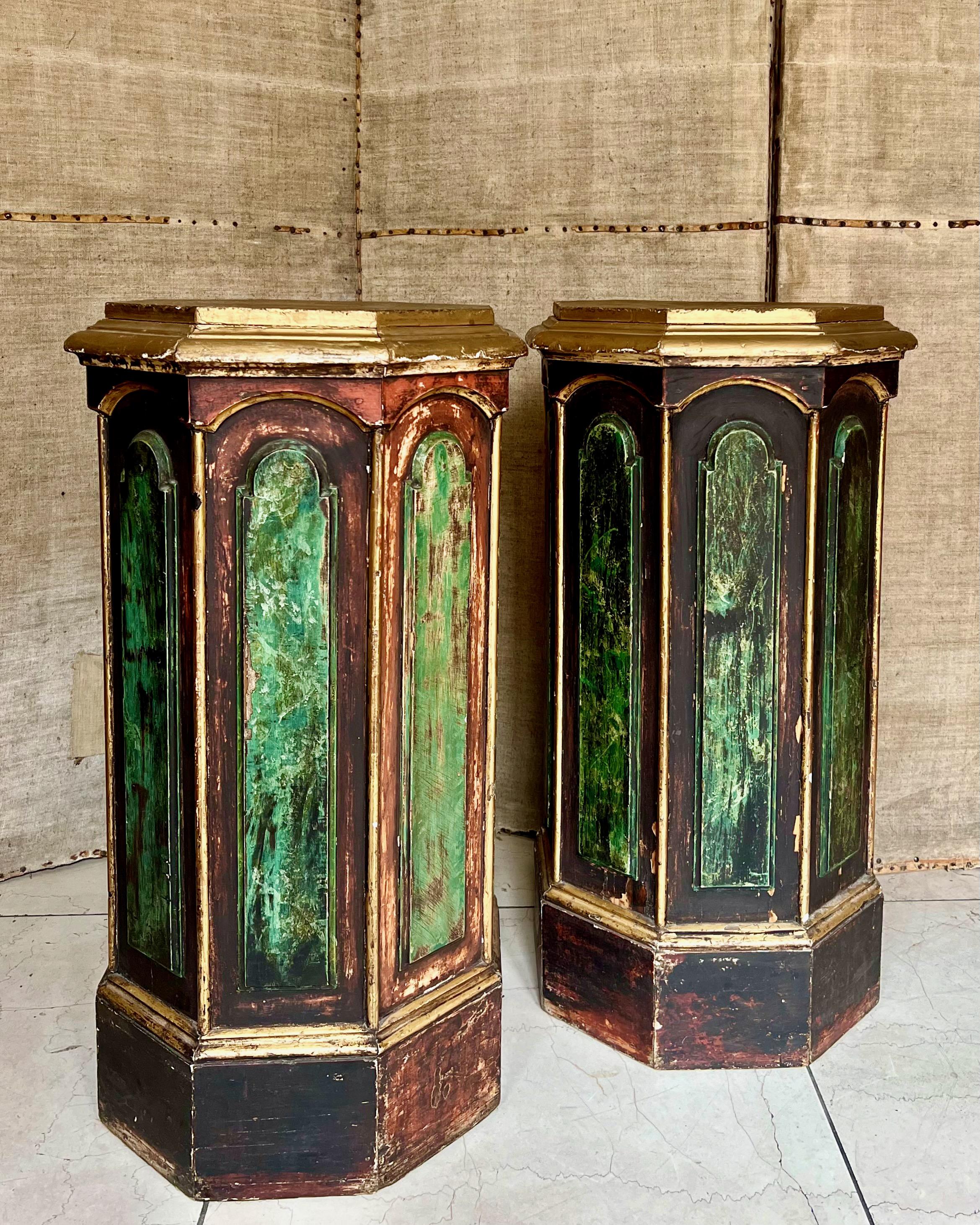 Hand-Carved Pair of 19th century Italian Bust Stands/Pedestals For Sale