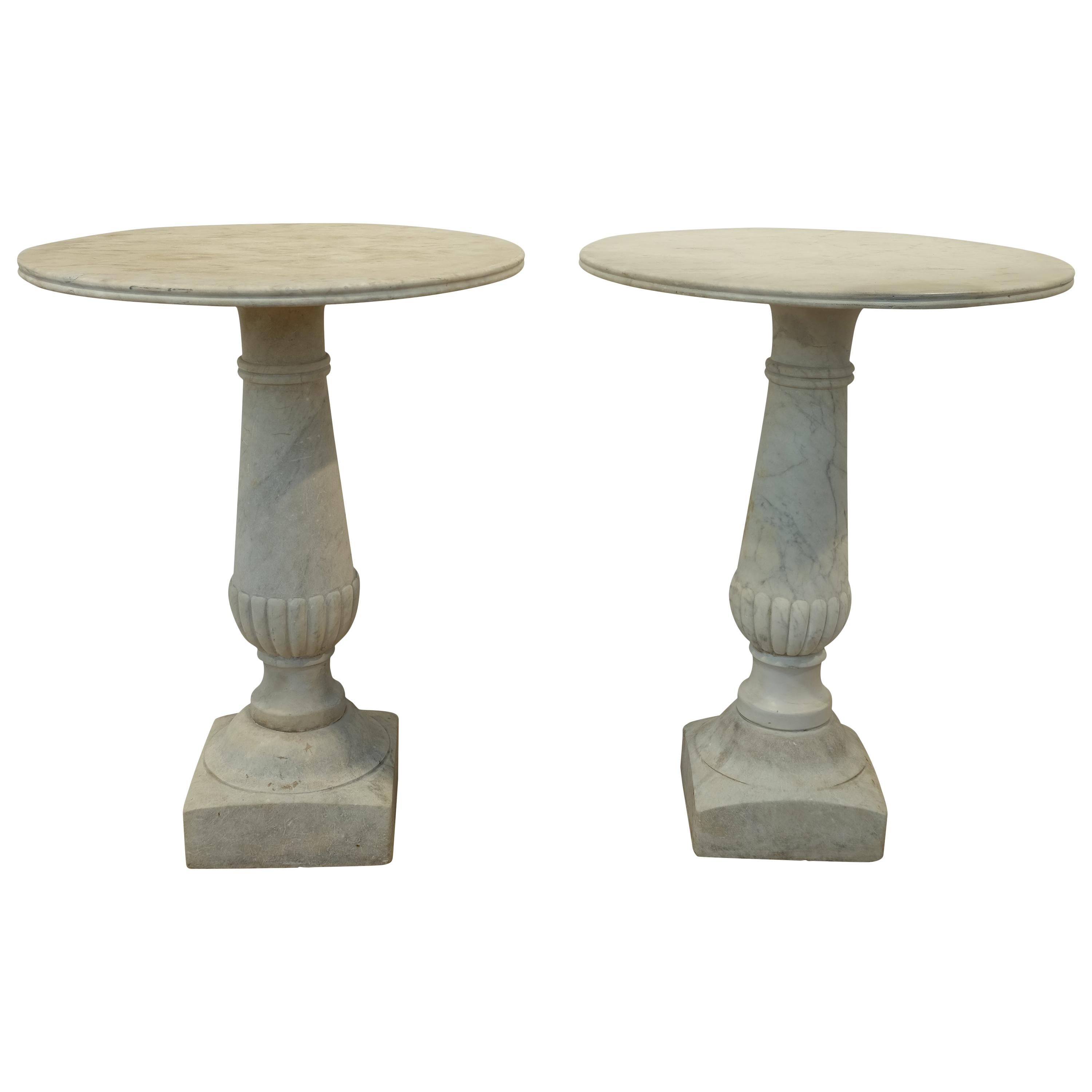 Paire de tables de jardin italiennes du 19ème siècle en marbre de Carrare