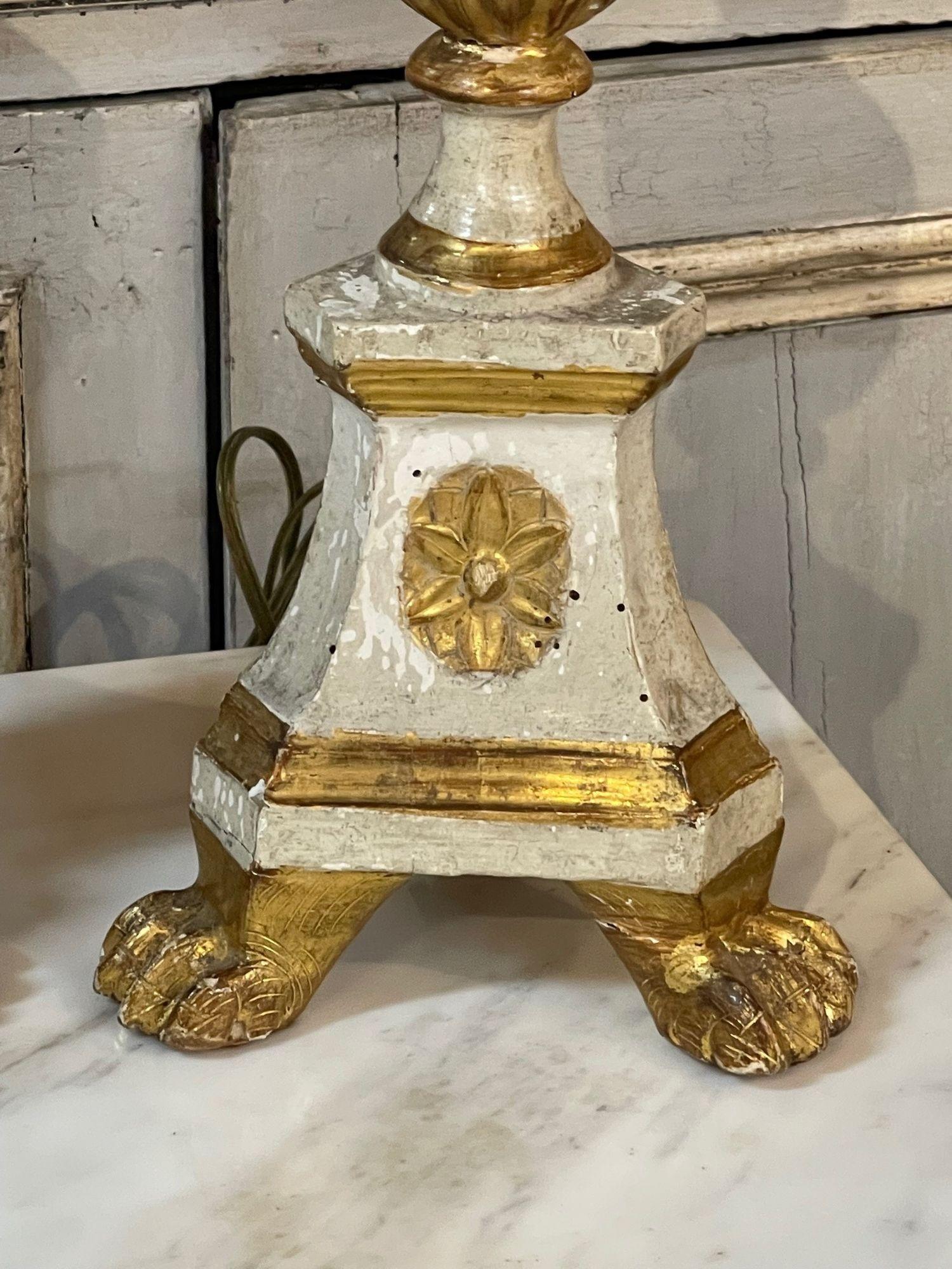 Pair of 19th Century Italian Carved and Parcel Gilt Alter Stick Lamps In Good Condition In Dallas, TX