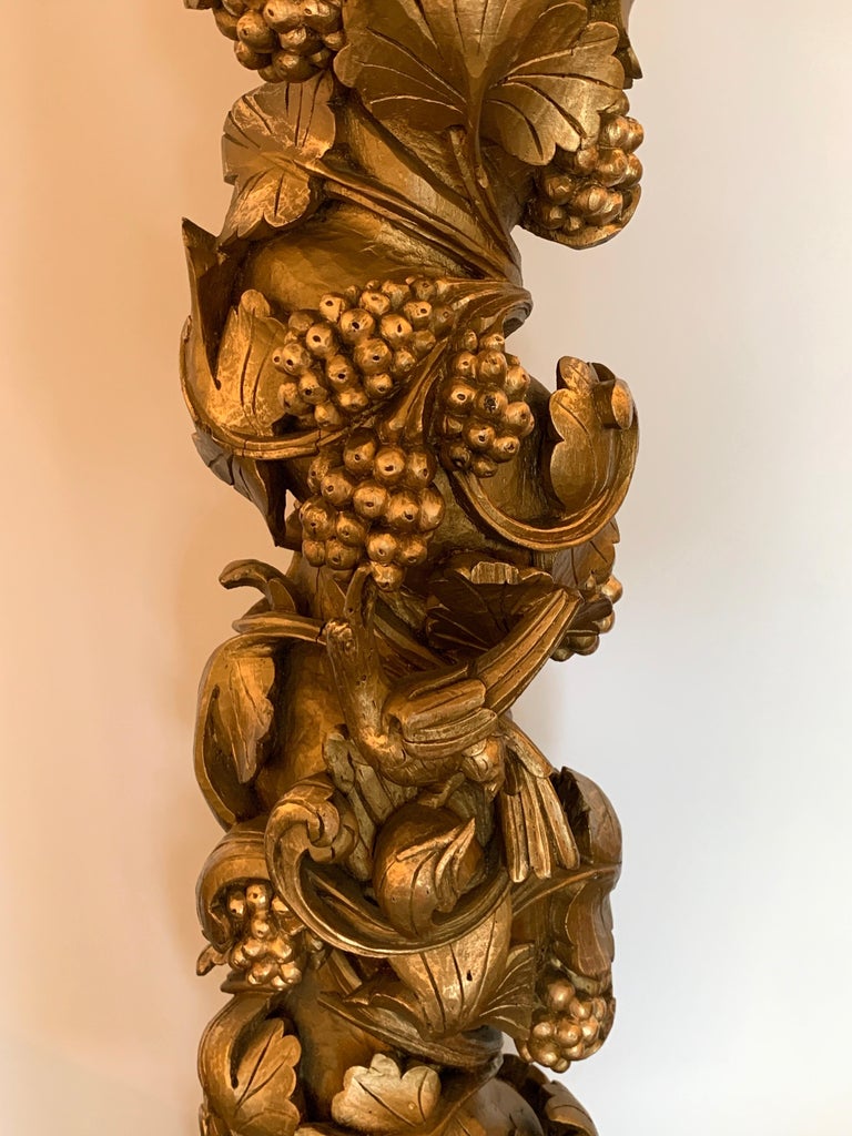 Pair of 19th Century Italian Carved Giltwood Columns For Sale at 1stDibs