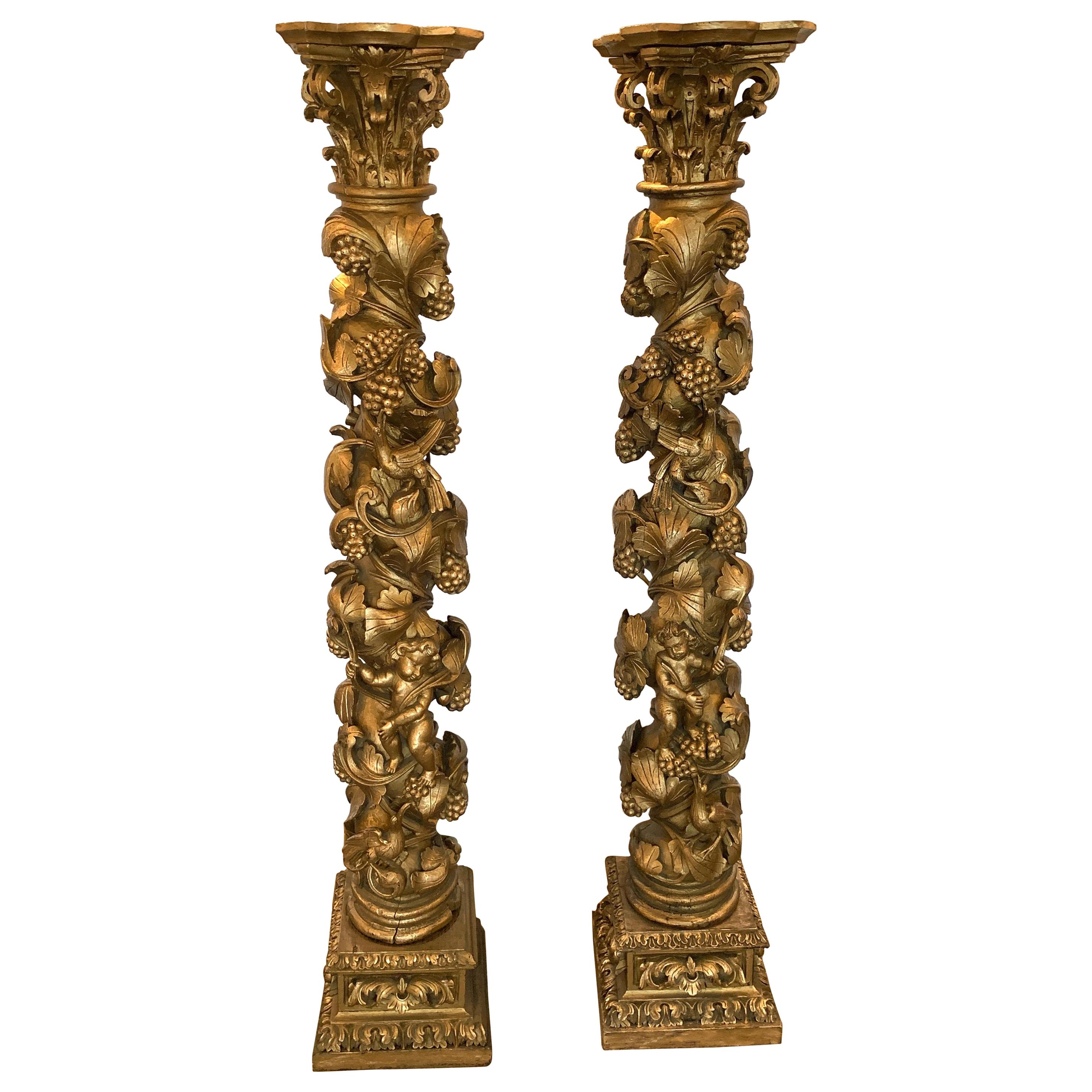 Pair of 19th Century Italian Carved Giltwood Columns For Sale